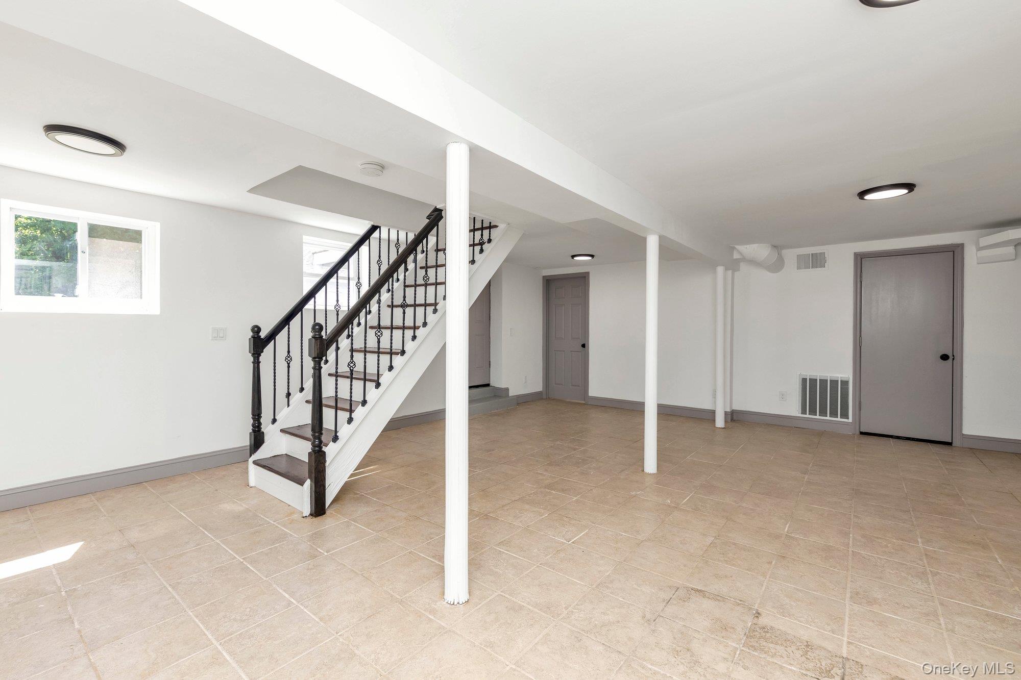 43 Westside Avenue Property Photo 18