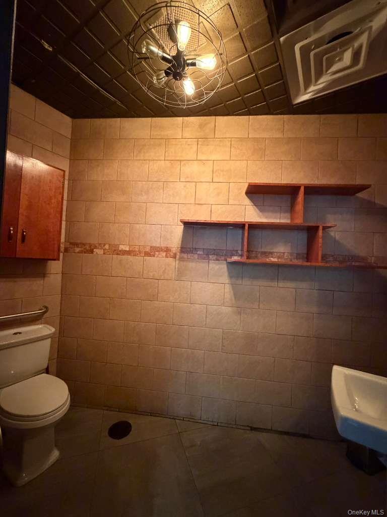 9215 Rockaway Boulevard Property Photo 16