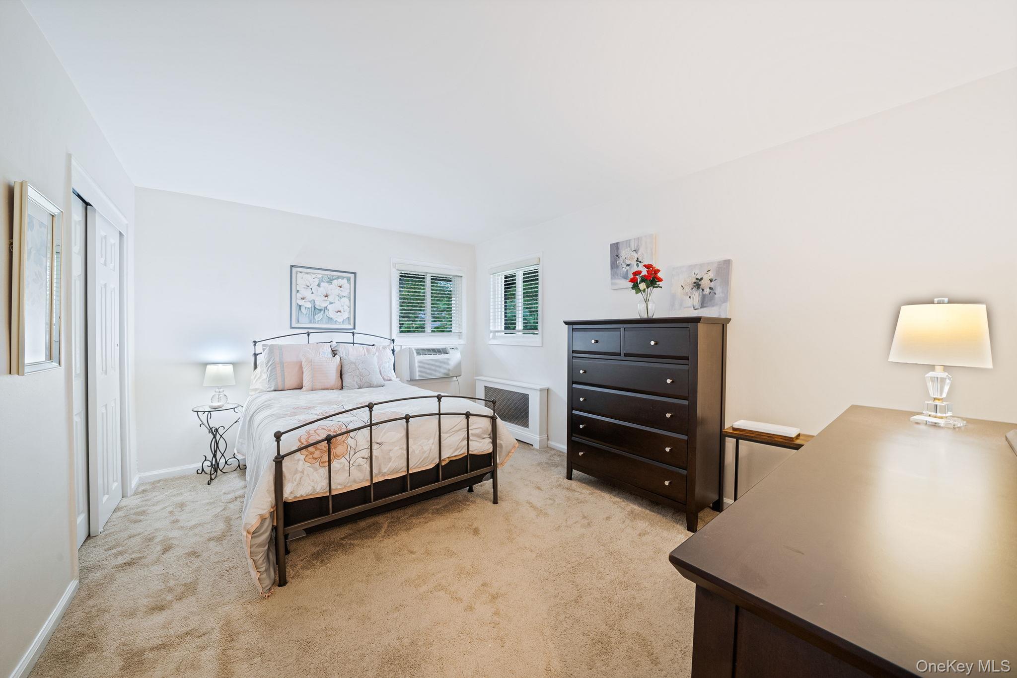 172 Edmunton D 8 Property Photo 6