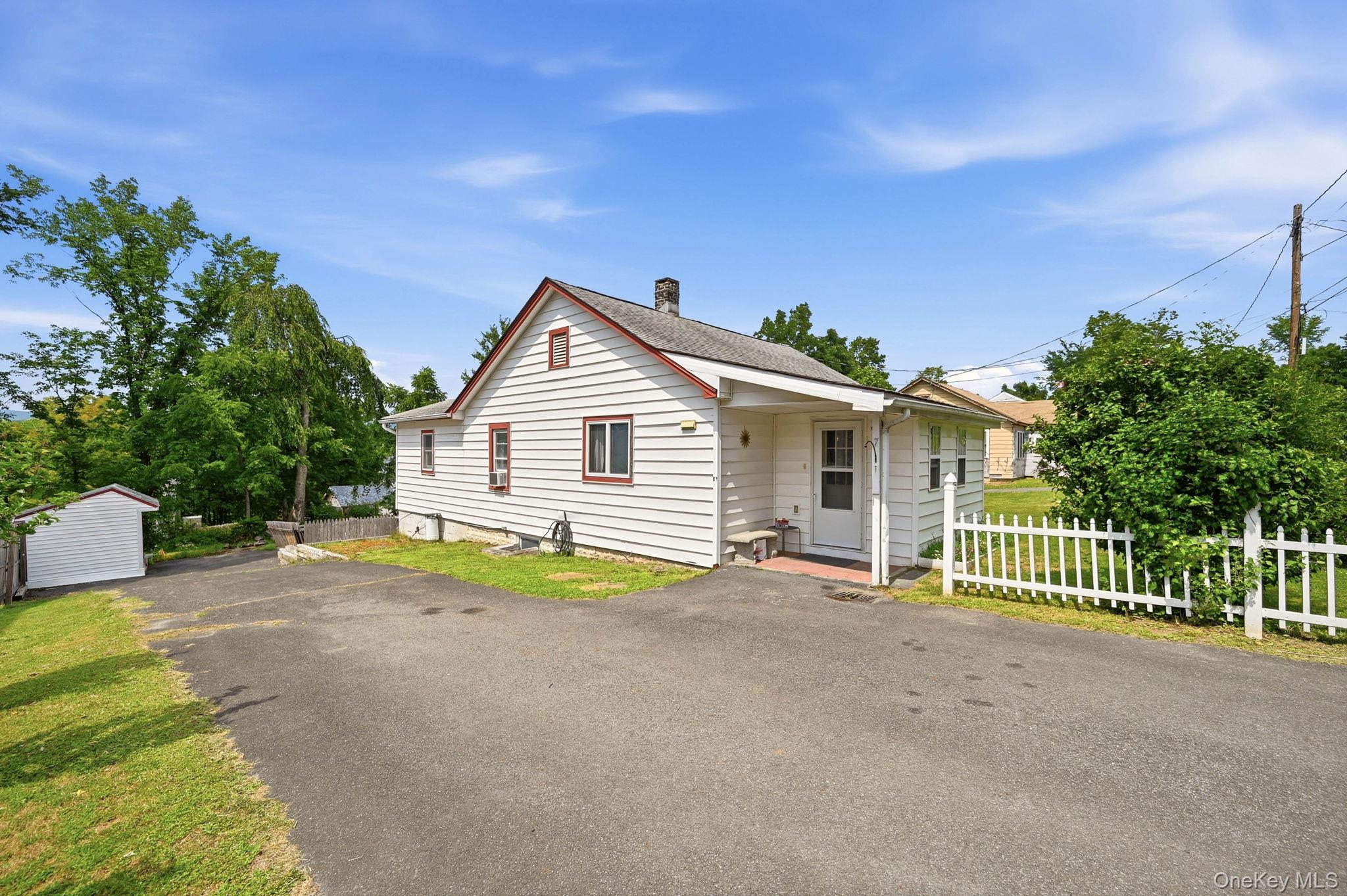 7 Highland Avenue Property Photo 1