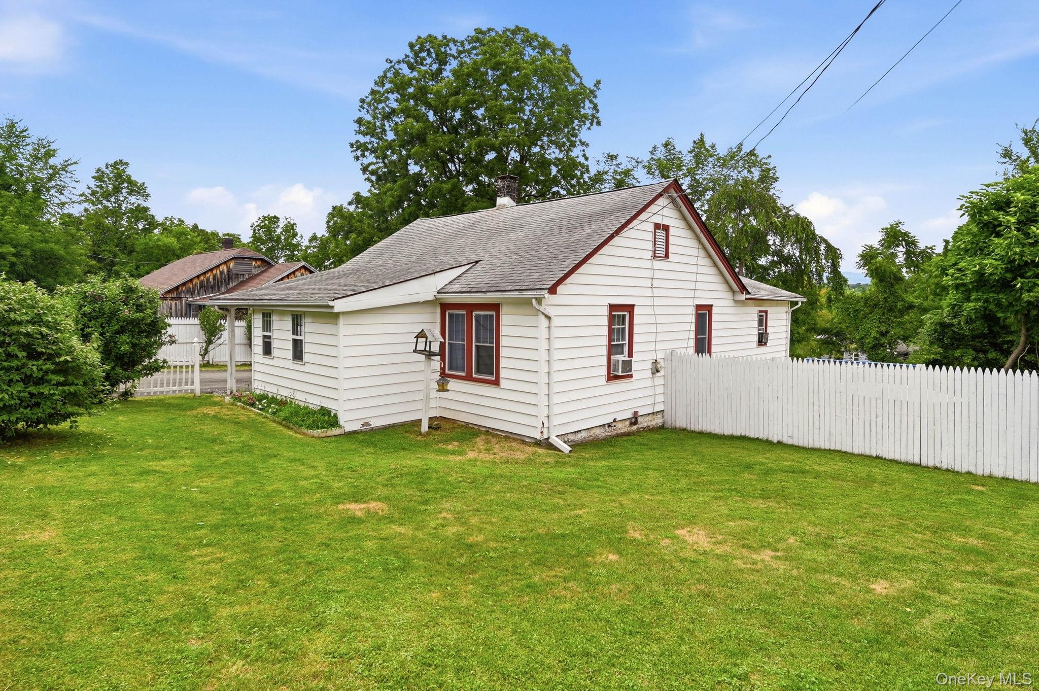 7 Highland Avenue Property Photo 4