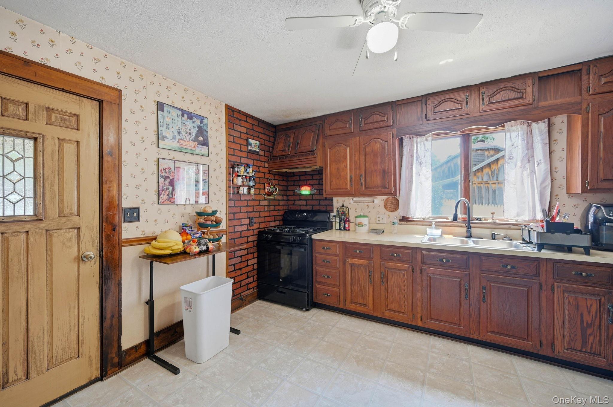7 Highland Avenue Property Photo 13