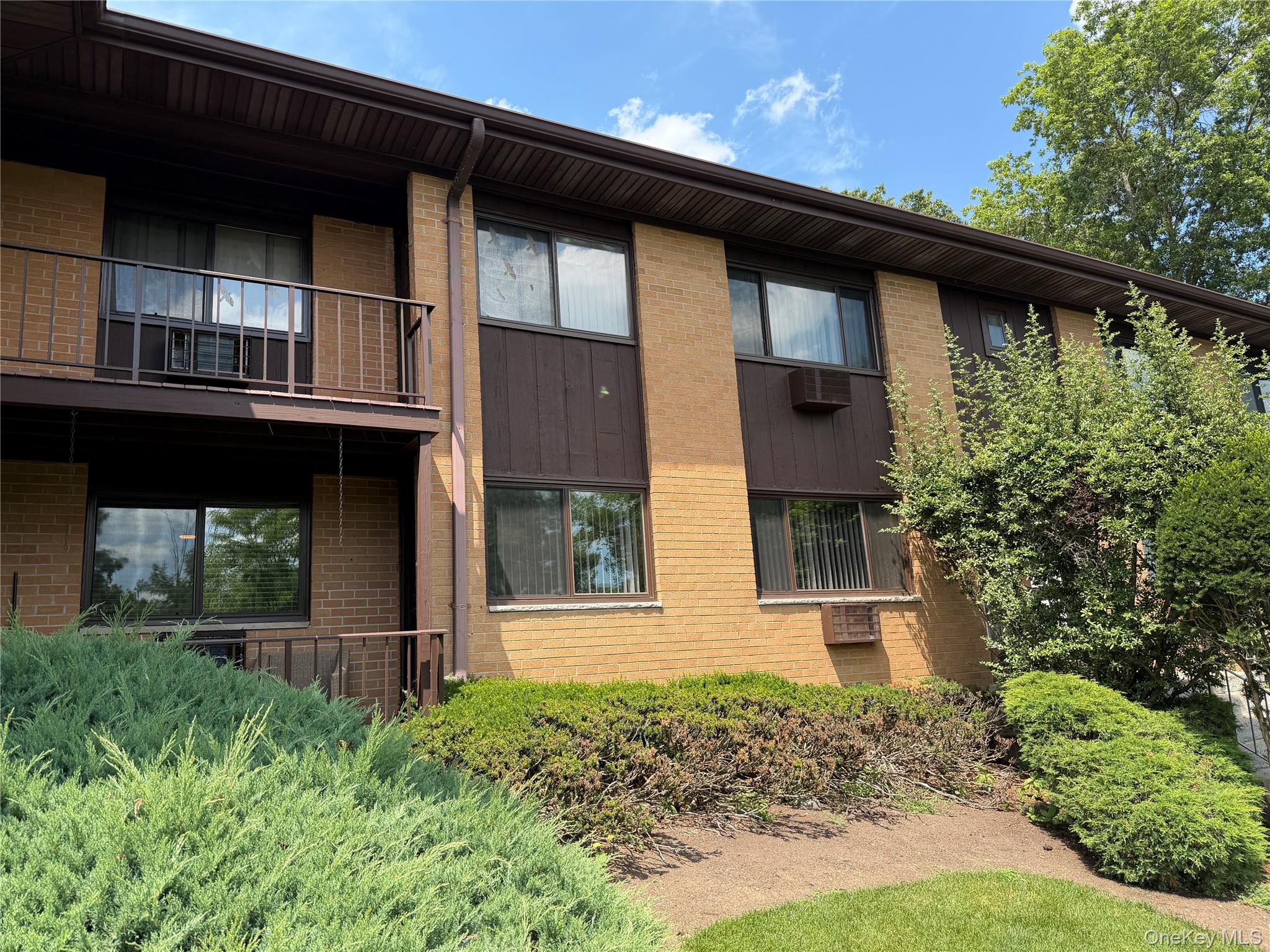 8 E Lawrence Park Drive 9 Property Photo 1