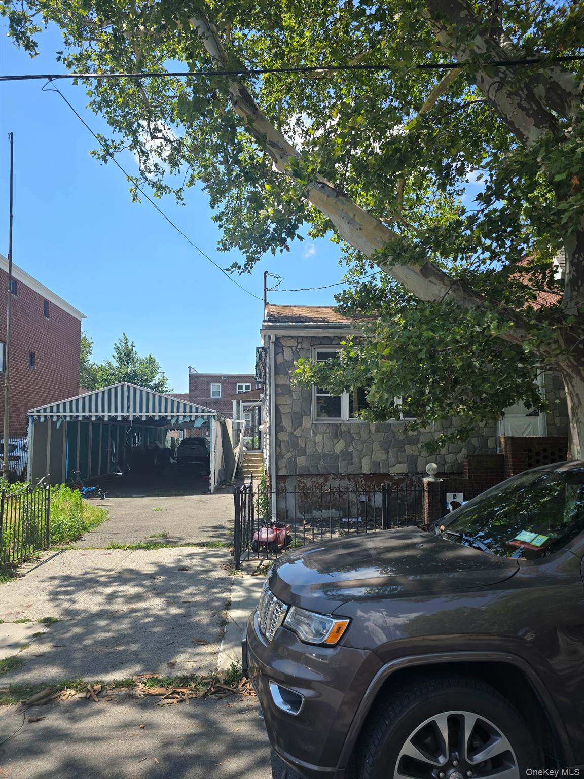 3040 80th Street Property Photo 1