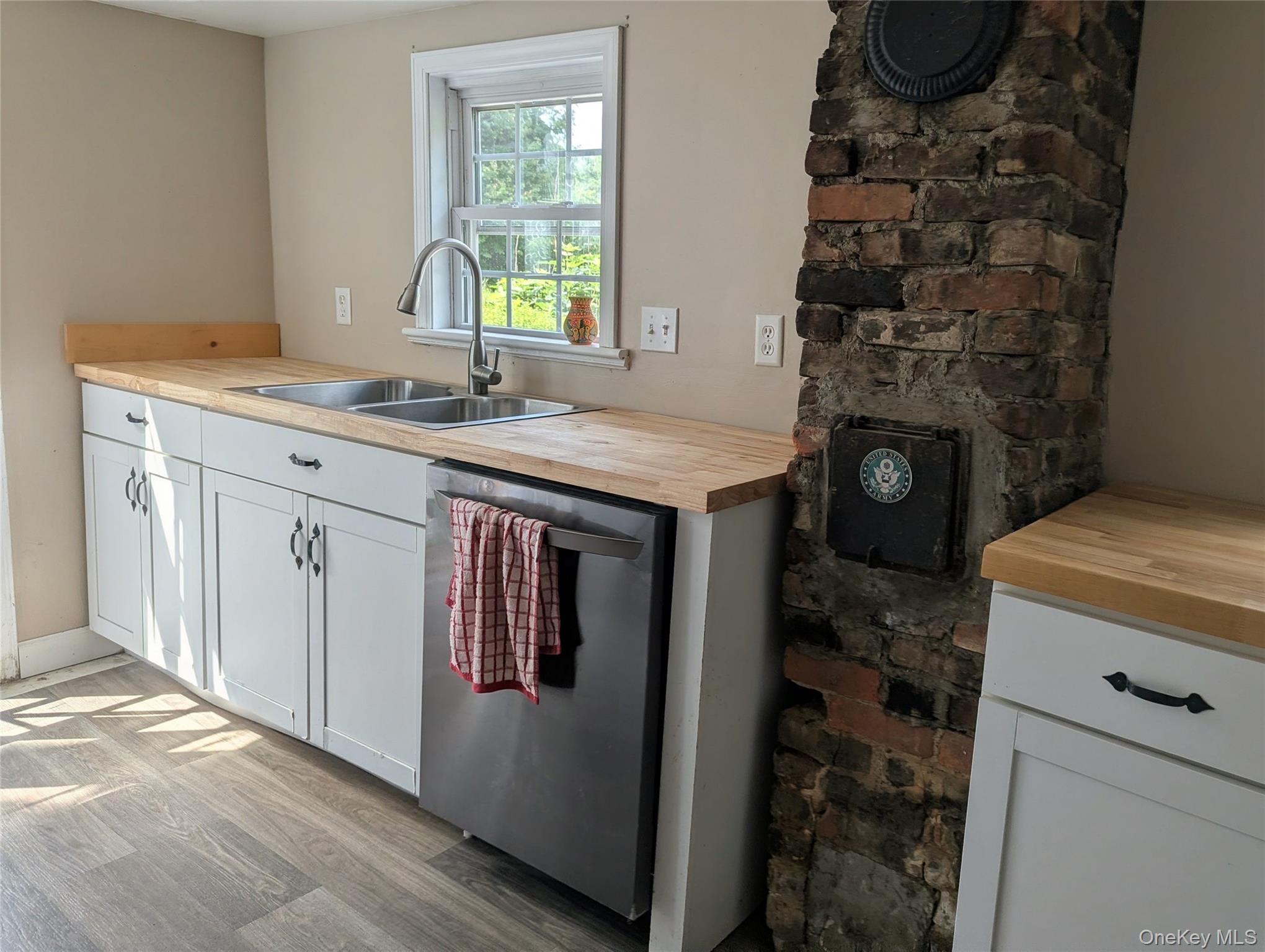122 Castle High Road Property Photo 10