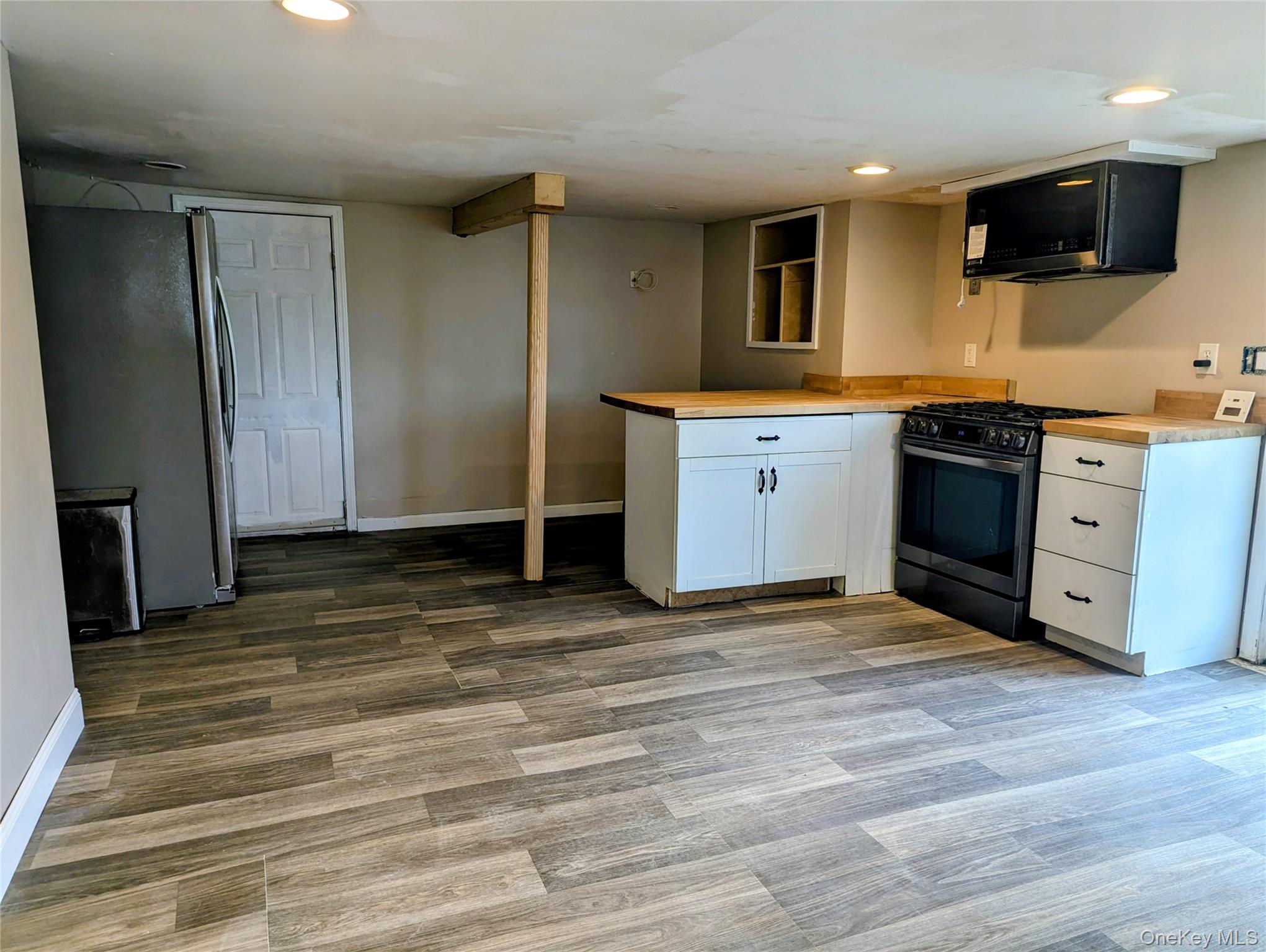 122 Castle High Road Property Photo 13