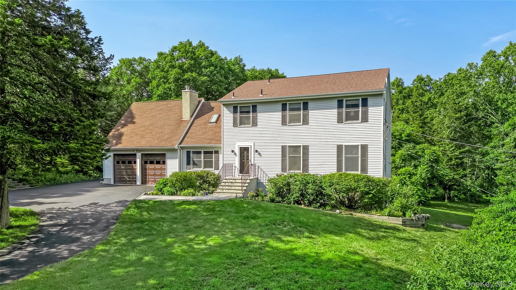 185 Rombout Road Property Photo 1