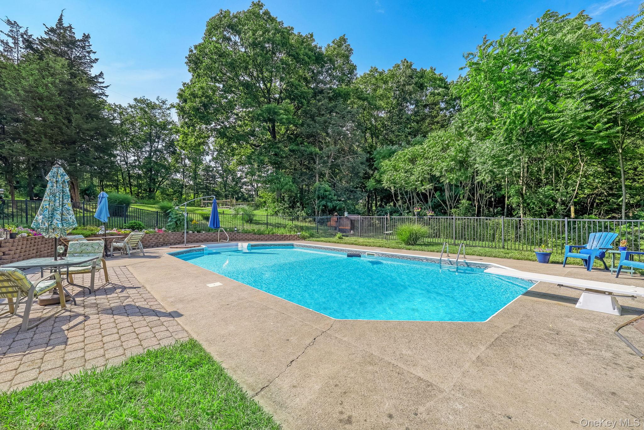 185 Rombout Road Property Photo 11