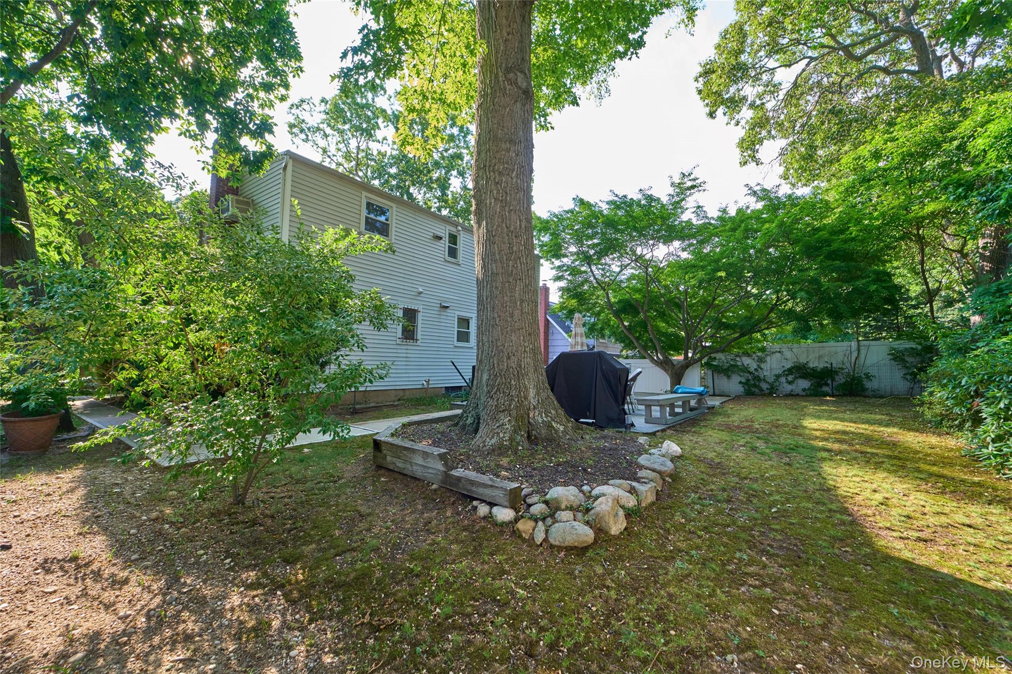 12 Goeller Avenue Property Photo 35