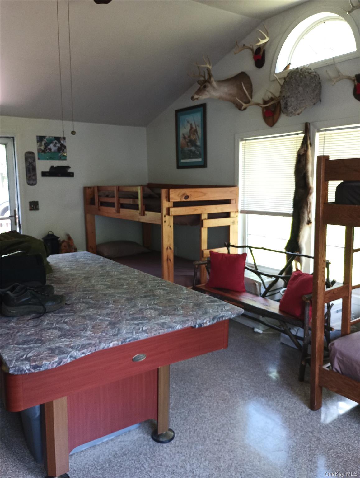 4323 Gregory Hollow Road Property Photo 4