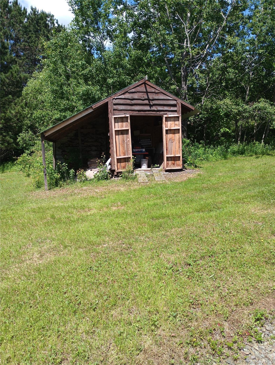 4323 Gregory Hollow Road Property Photo 25
