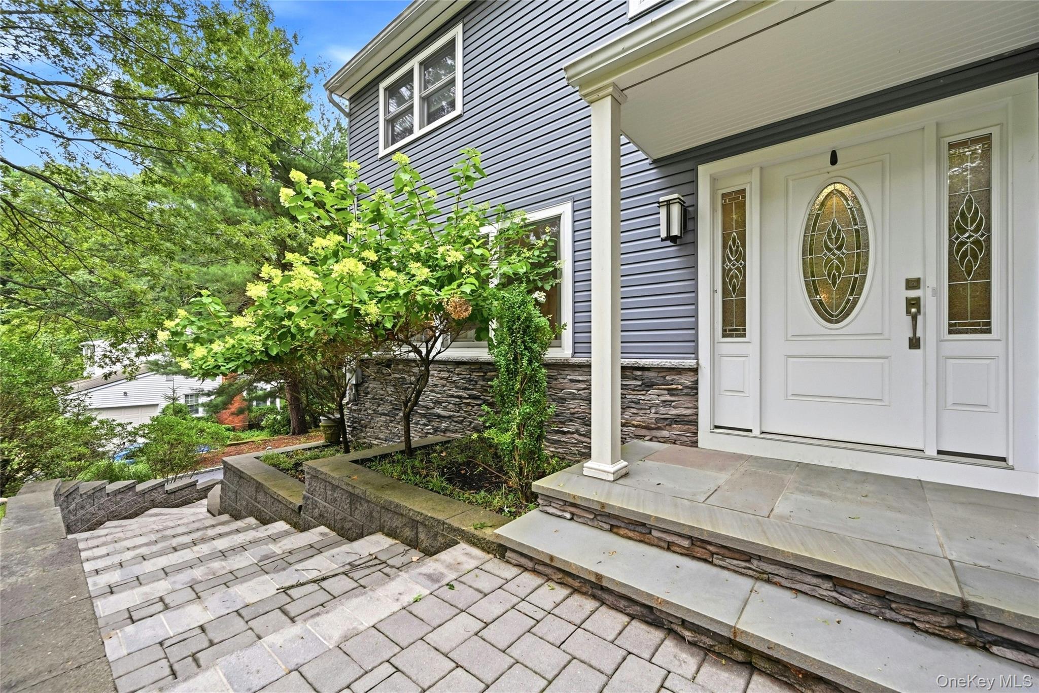 135 Oakwood Road Property Photo 4