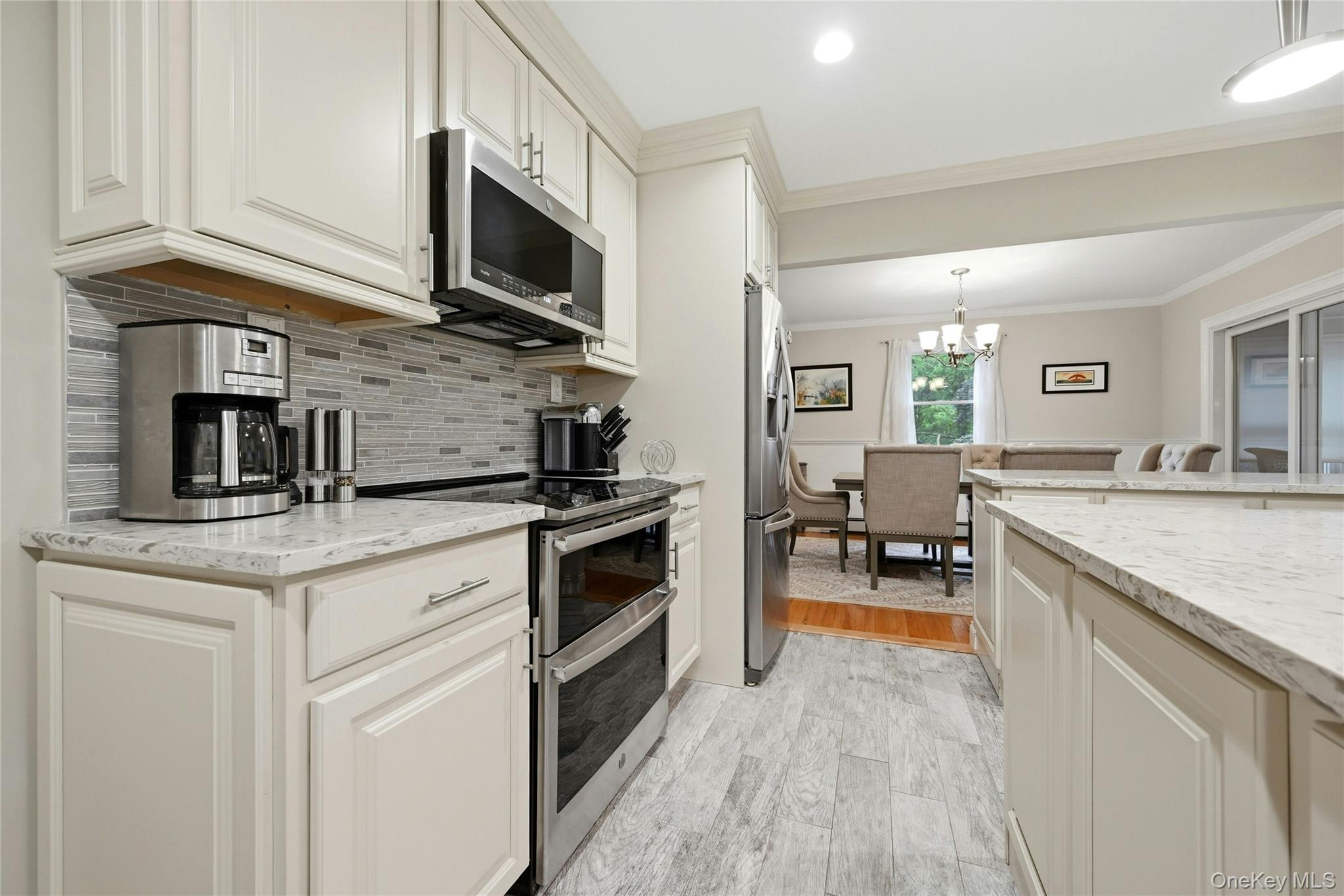 135 Oakwood Road Property Photo 17