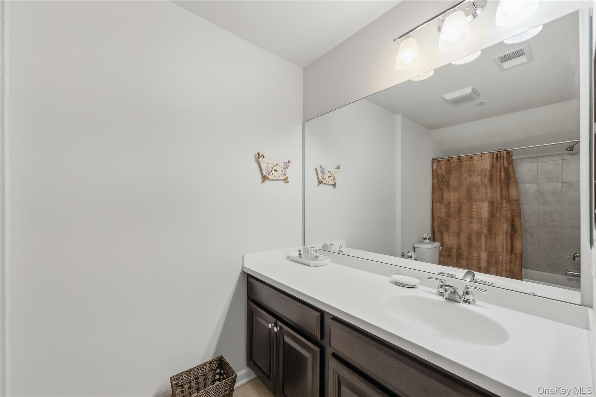 8 Atkins Court Property Photo 40