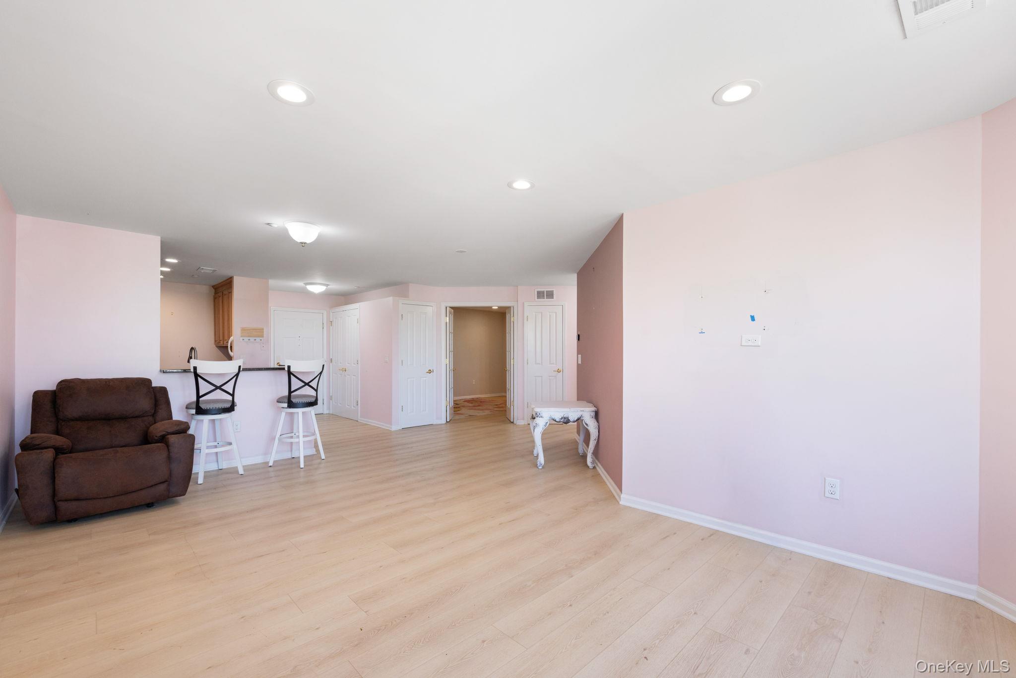1321 Round Pointe Drive Property Photo 10