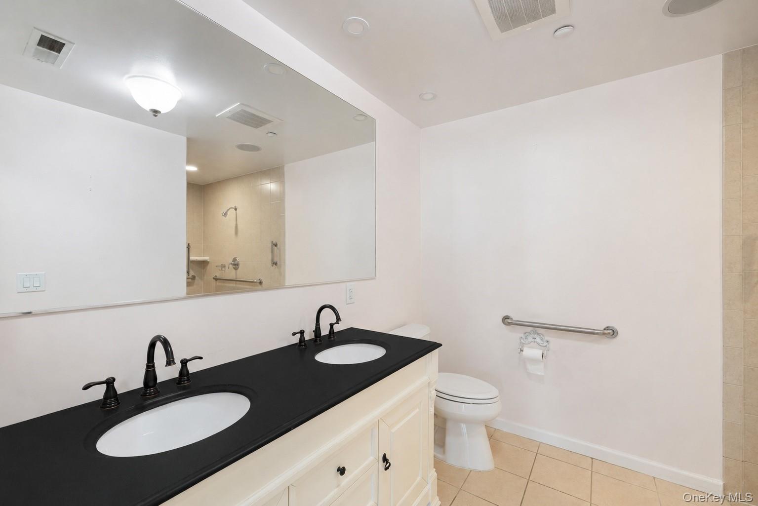 1321 Round Pointe Drive Property Photo 13