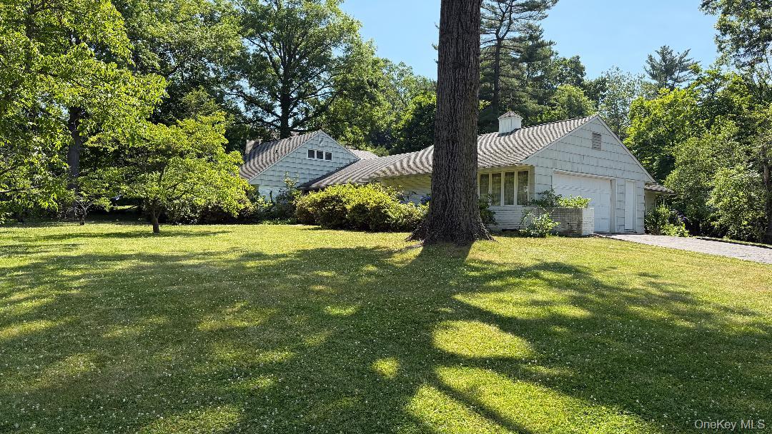21 OLD FARM Road Property Photo 1