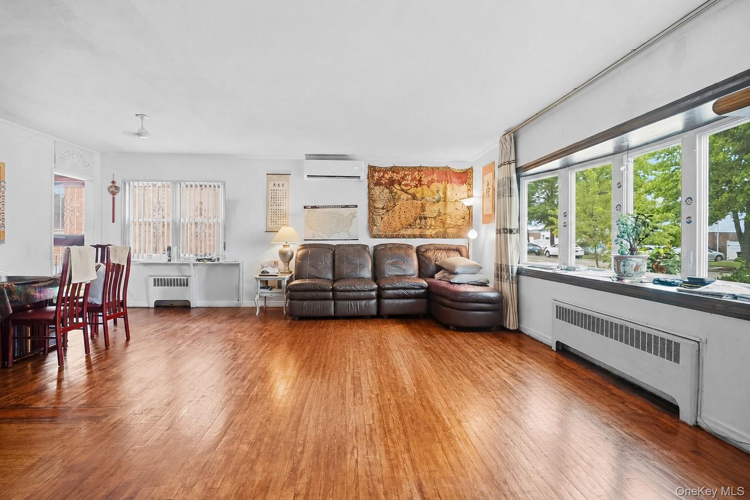 5328 Oceania Street Property Photo 5