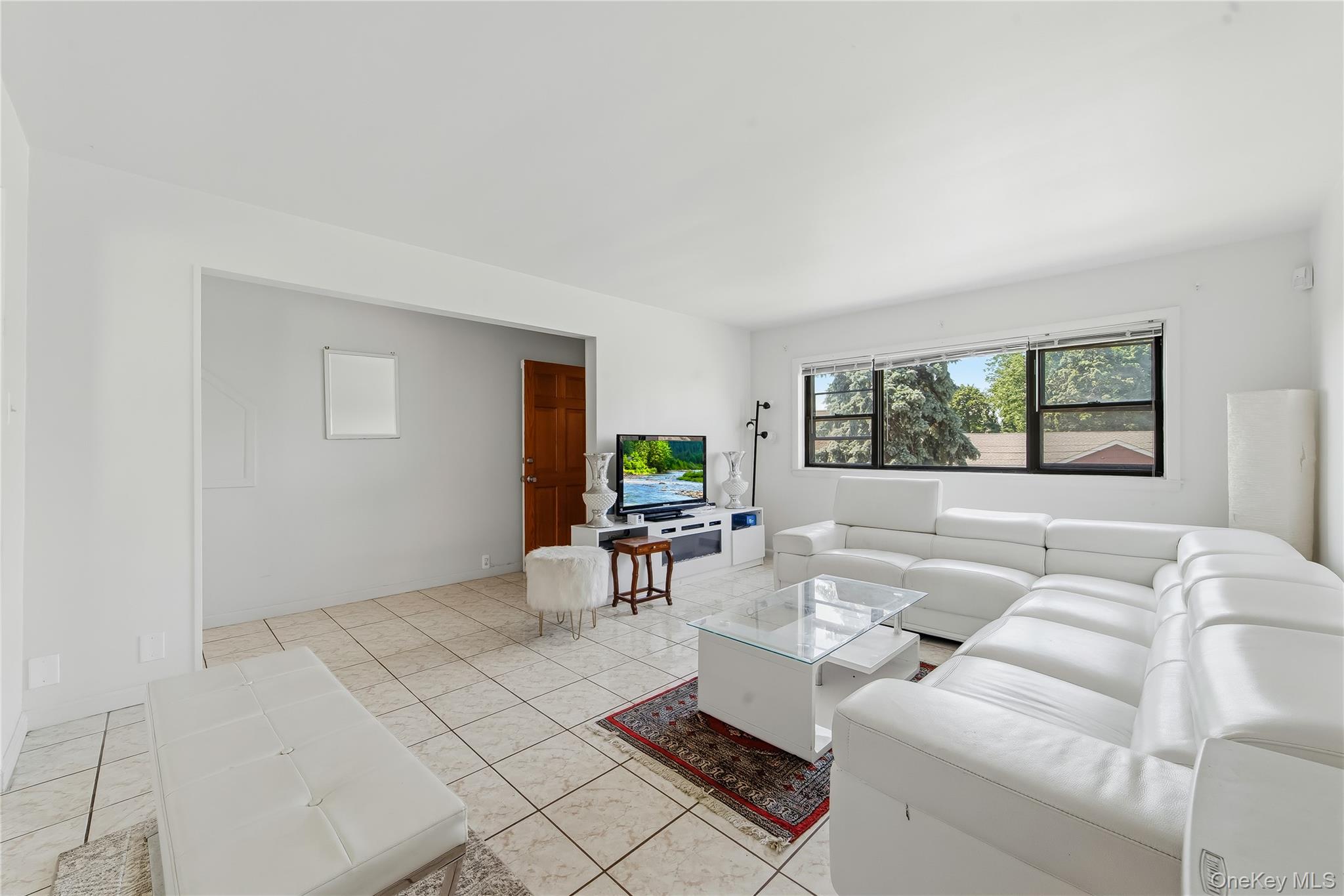 109 Wakefield Avenue Property Photo 2