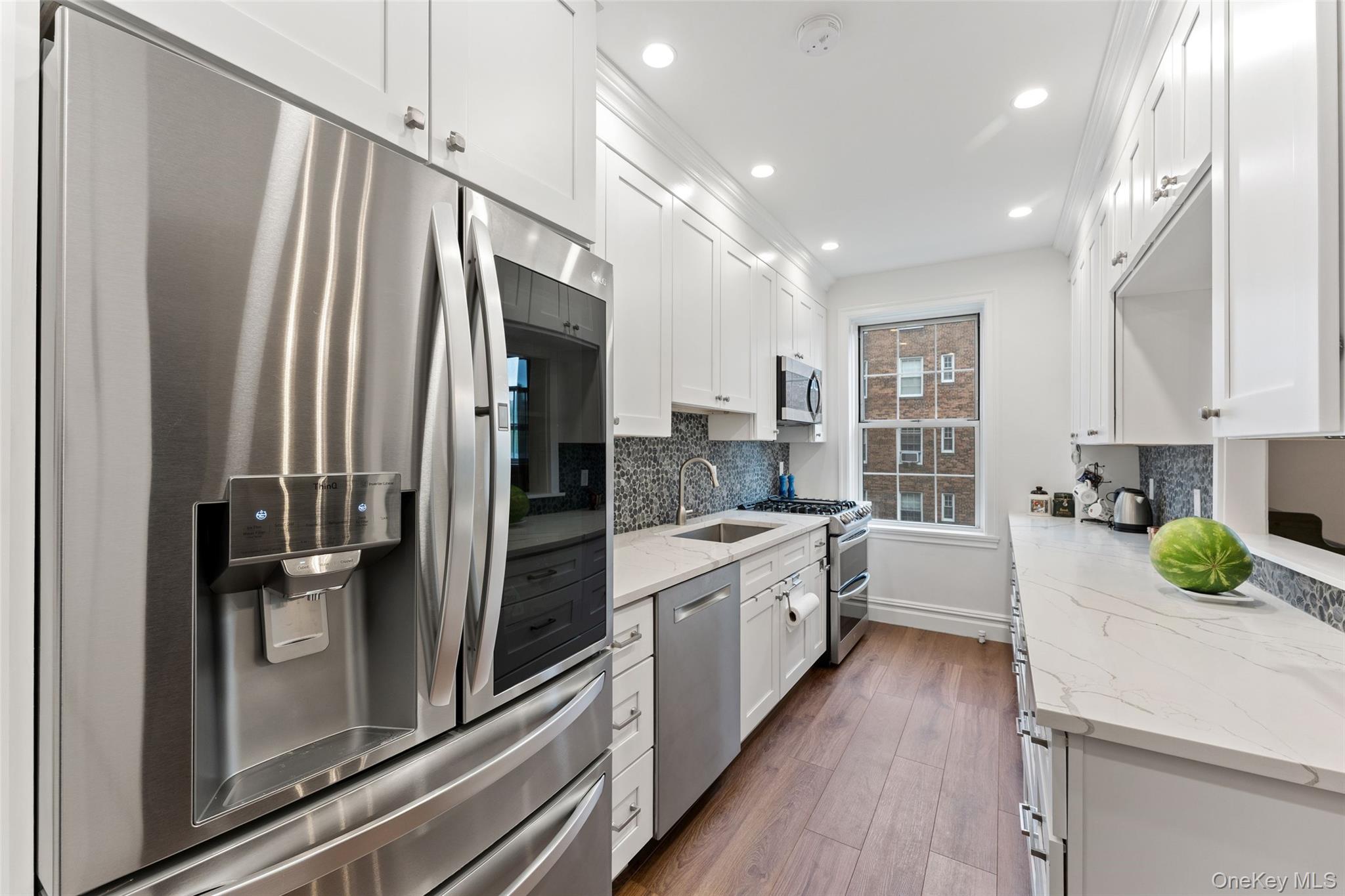 25 Parkview Avenue 3a Property Photo 5