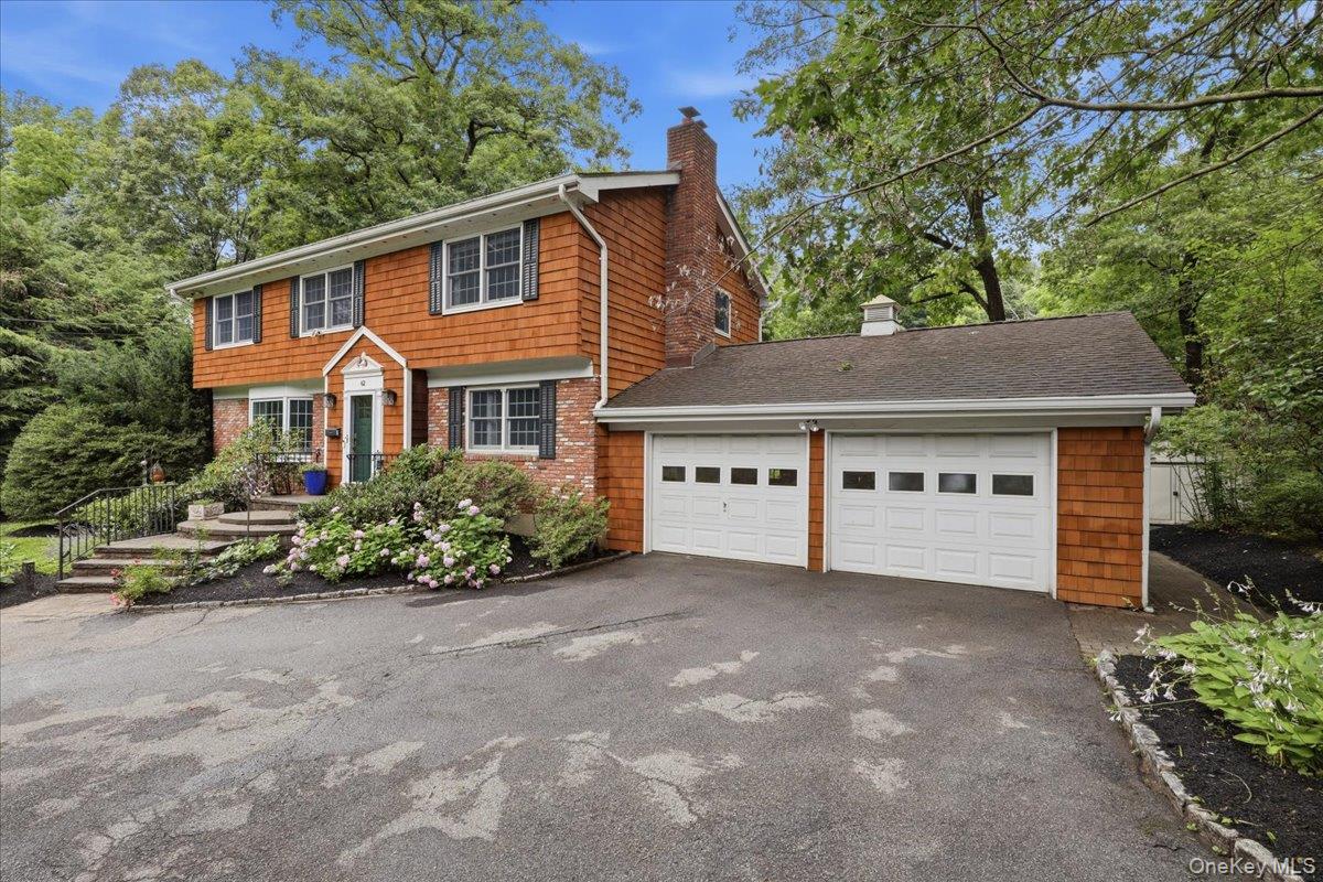 62 Hemlock Drive Property Photo 2