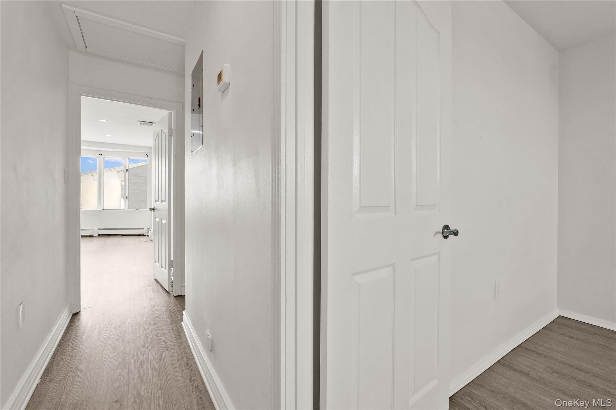 120-09 Riviera Court 10b Property Photo 25