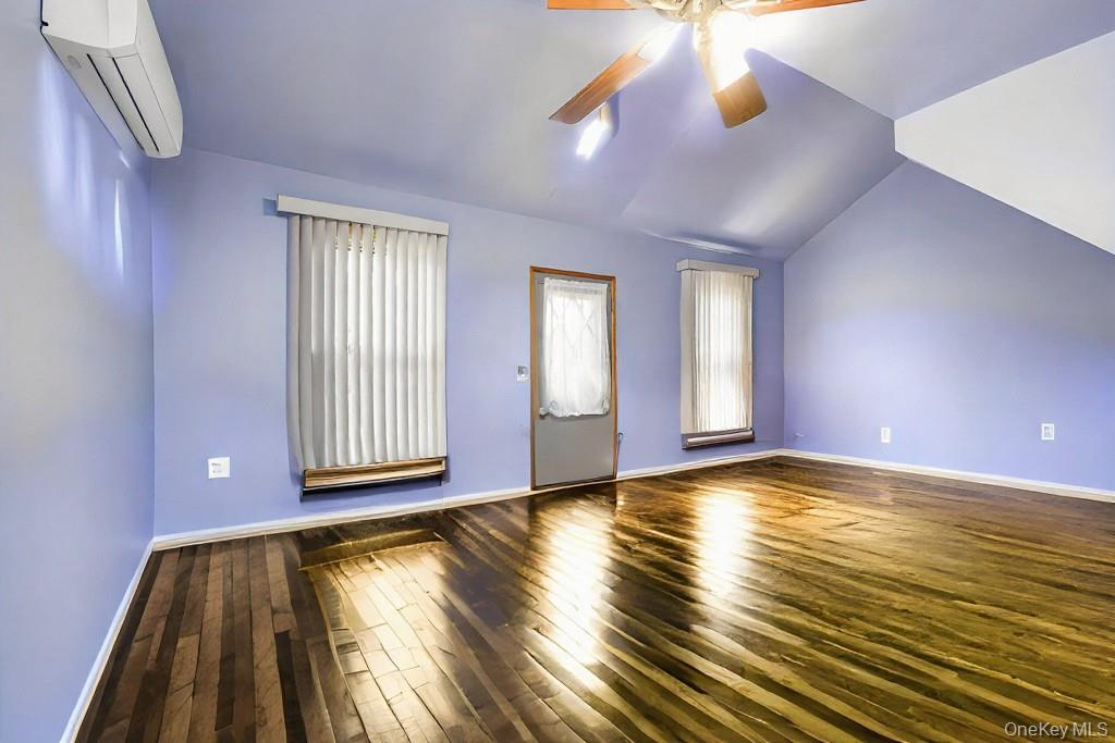 7815 Woodhaven Boulevard Property Photo 10