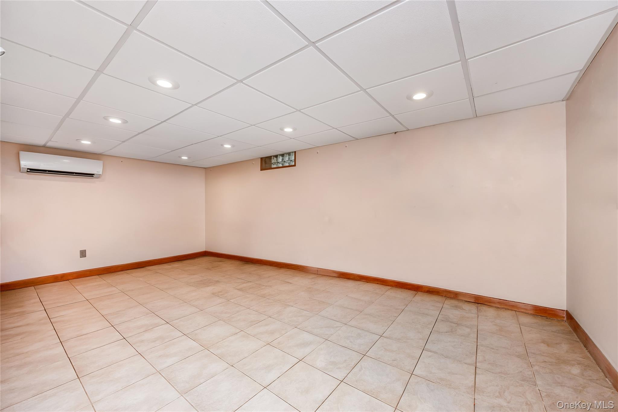 7815 Woodhaven Boulevard Property Photo 17