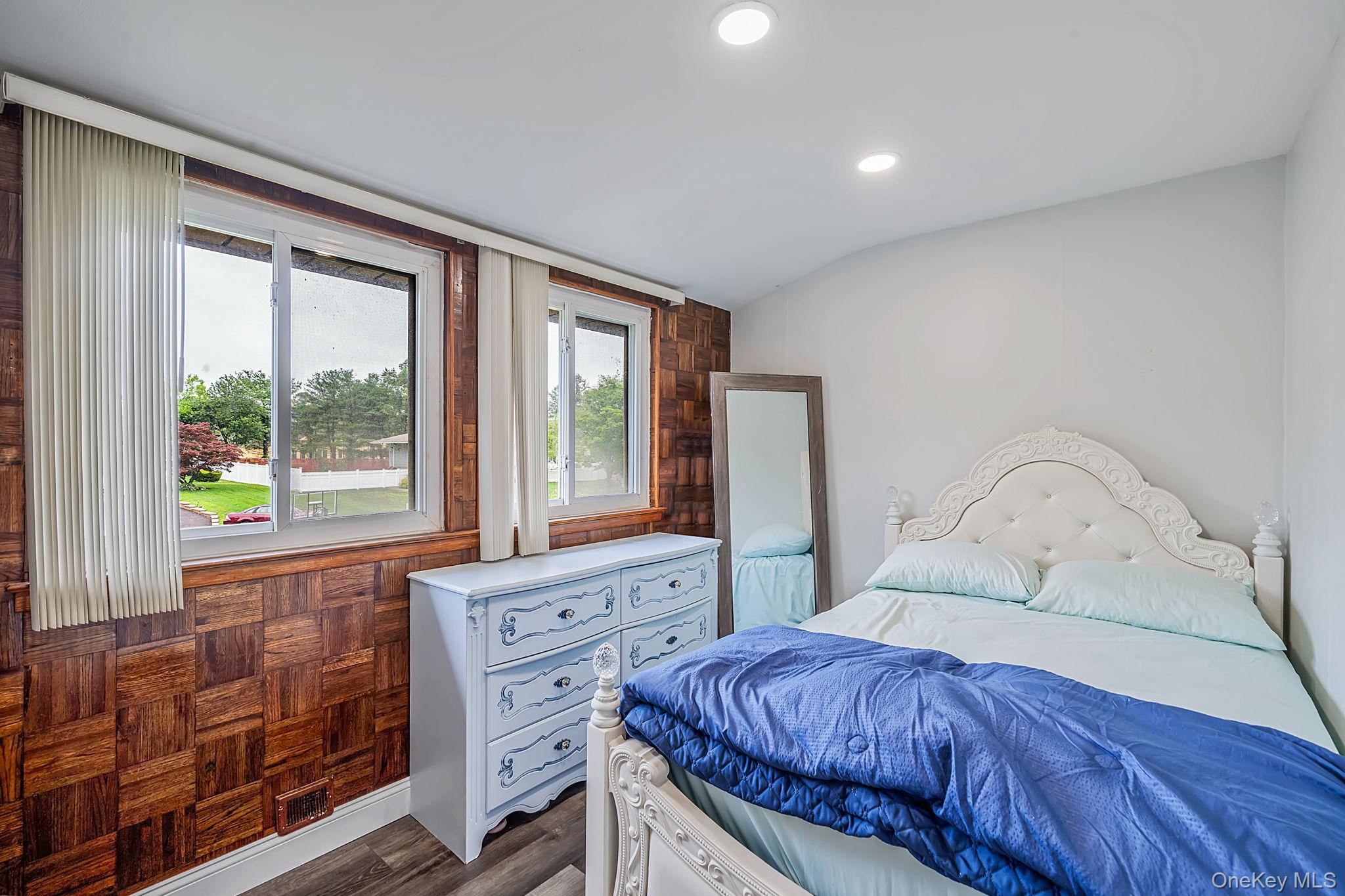 10 Arrowhead Court Property Photo 9