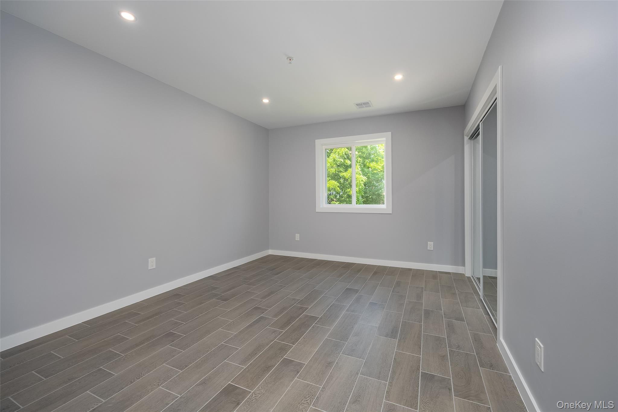 126 Innis Avenue 2-2 Property Photo 6