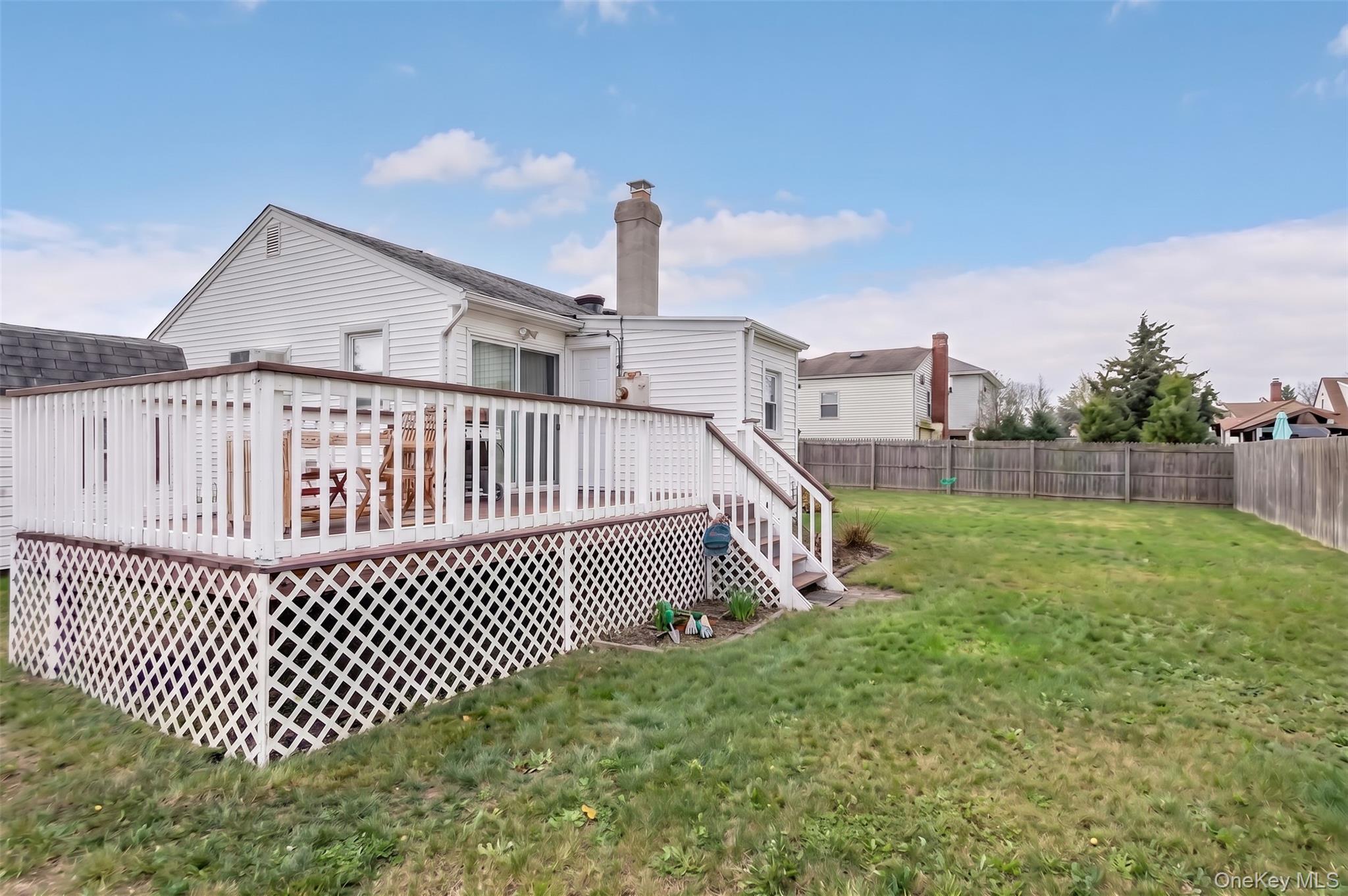20 E Seacrest Avenue Property Photo 11