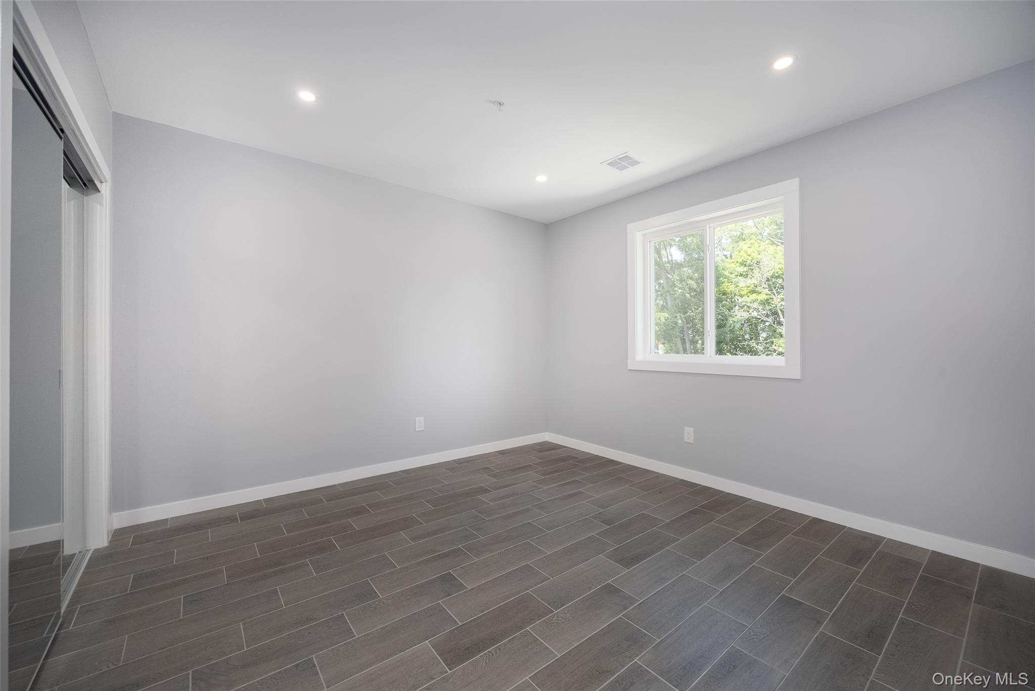 126 Innis Avenue 2-3 Property Photo 7