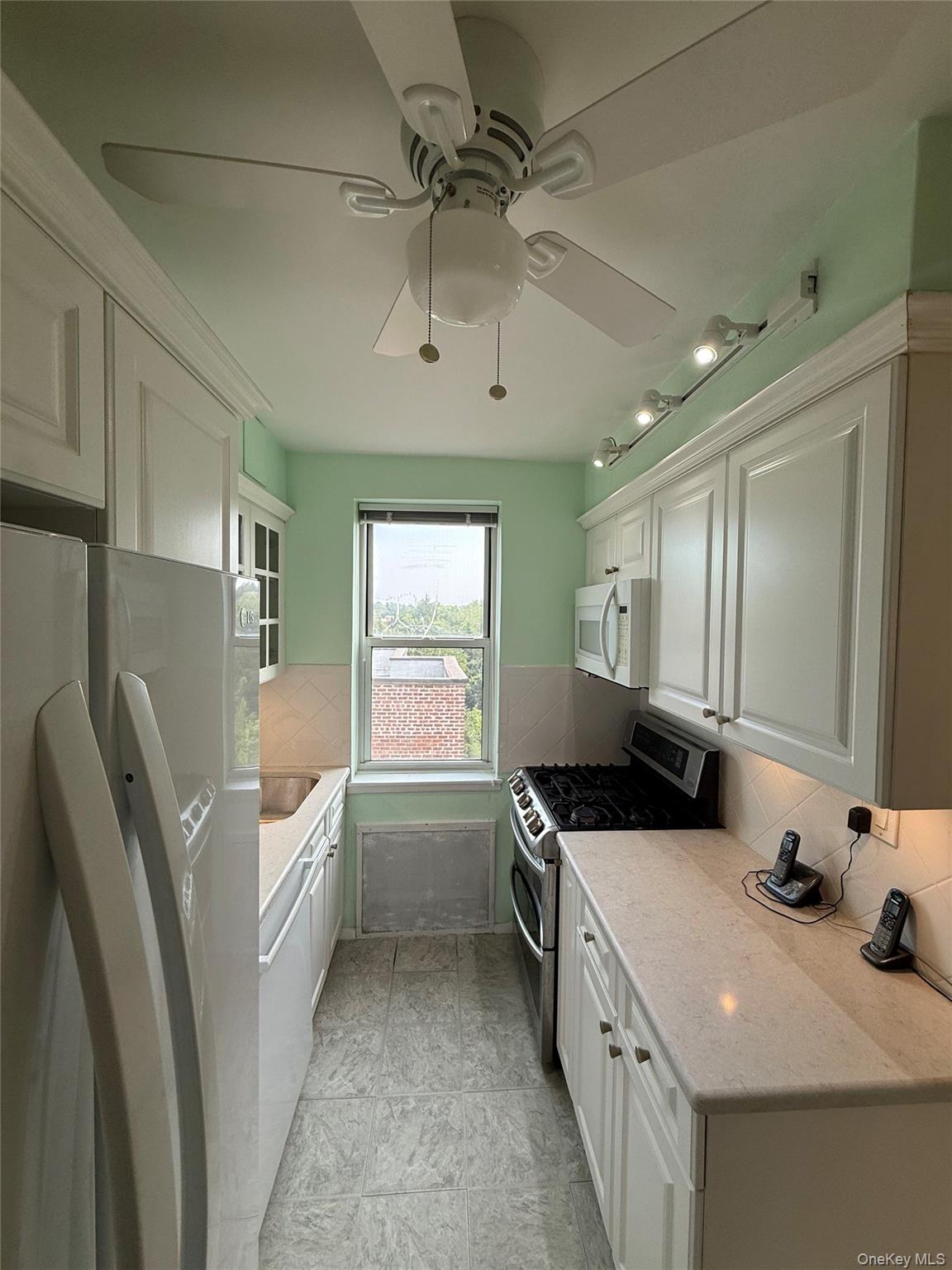 120 Hartsdale E Avenue 7f Property Photo 14