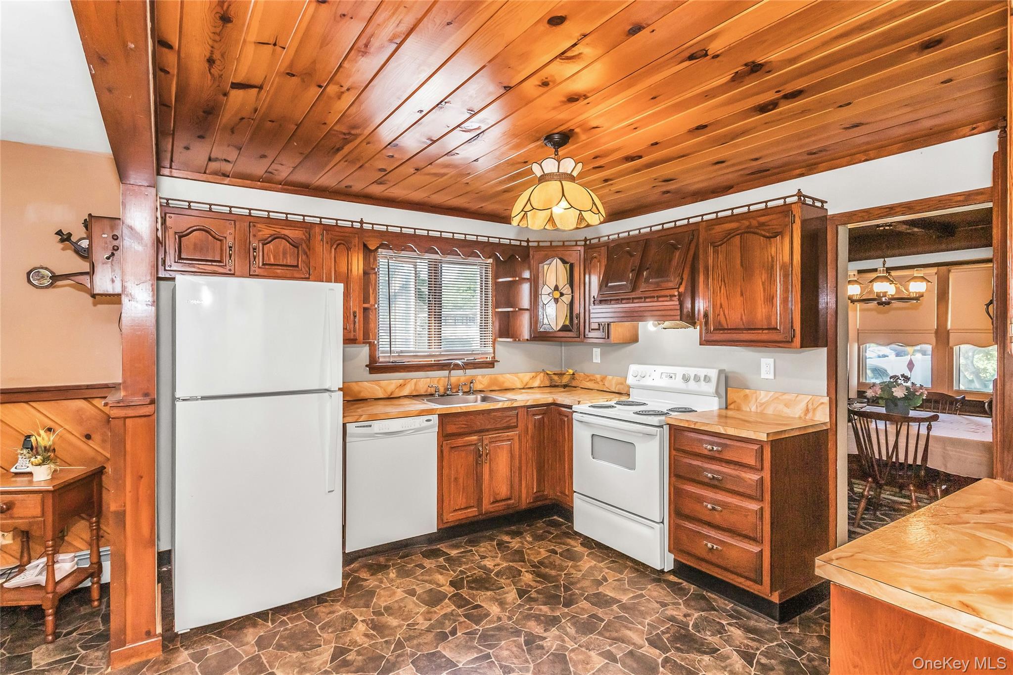 9 Kays Court Property Photo 6