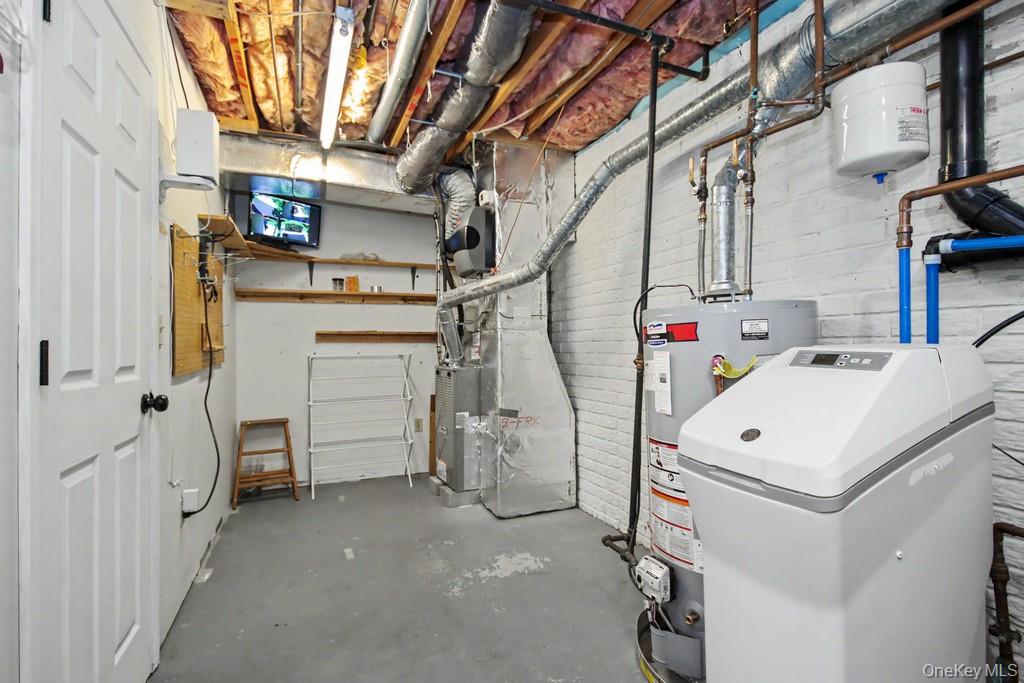 101 Elmcrest Drive Property Photo 31