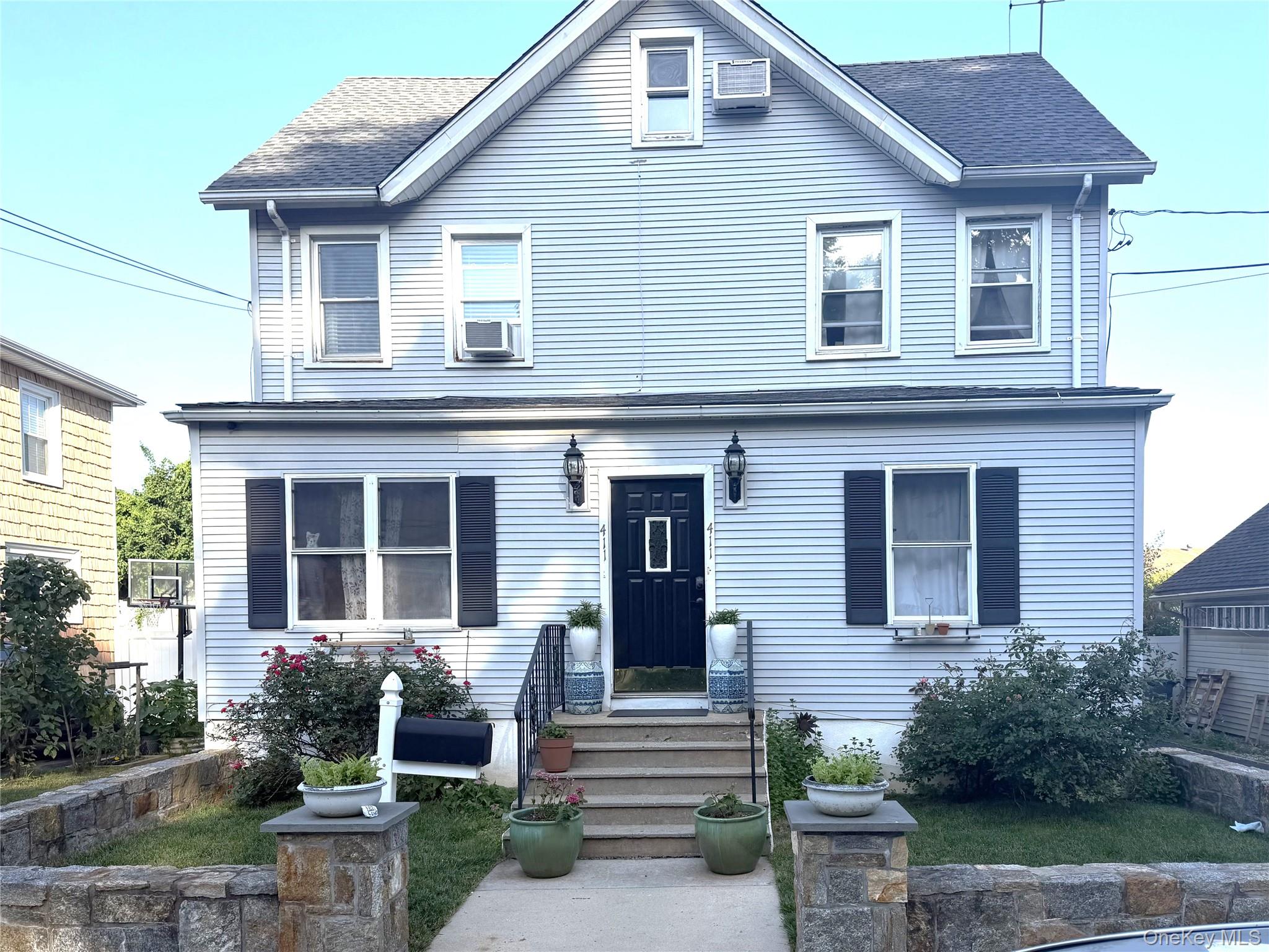 411 Elm Street Property Photo 1