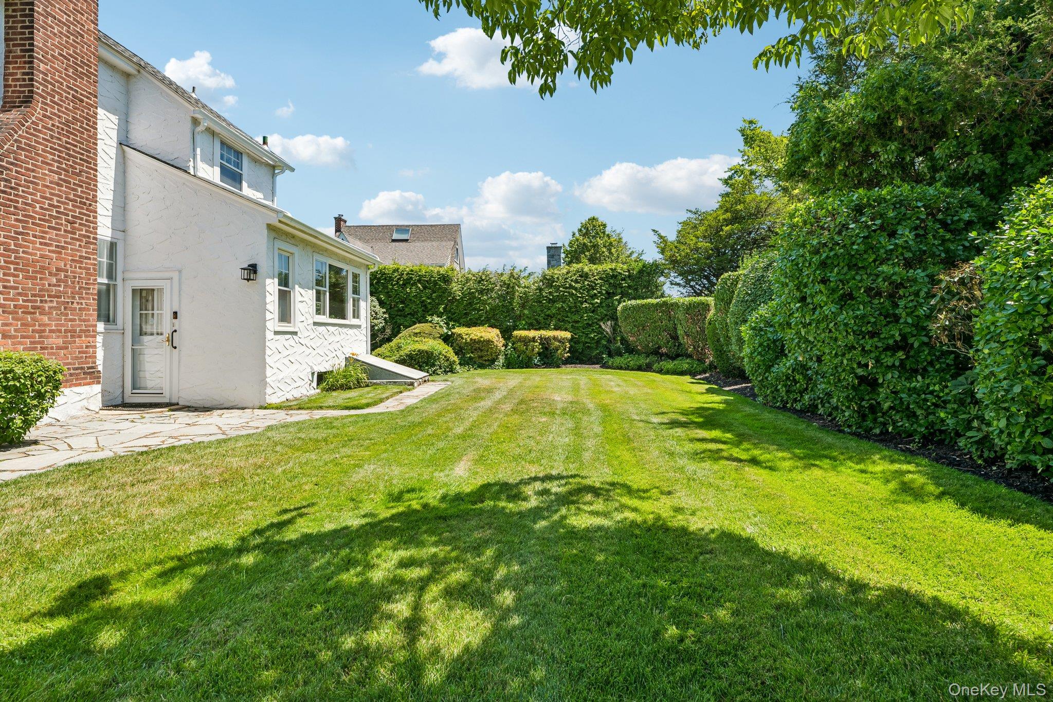 120 William Street Property Photo 25