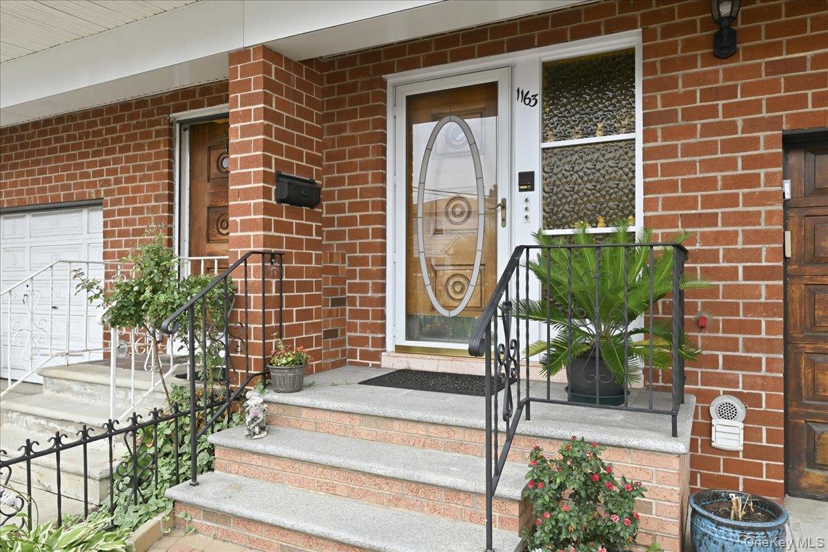 11-63 129th Street Property Photo 1