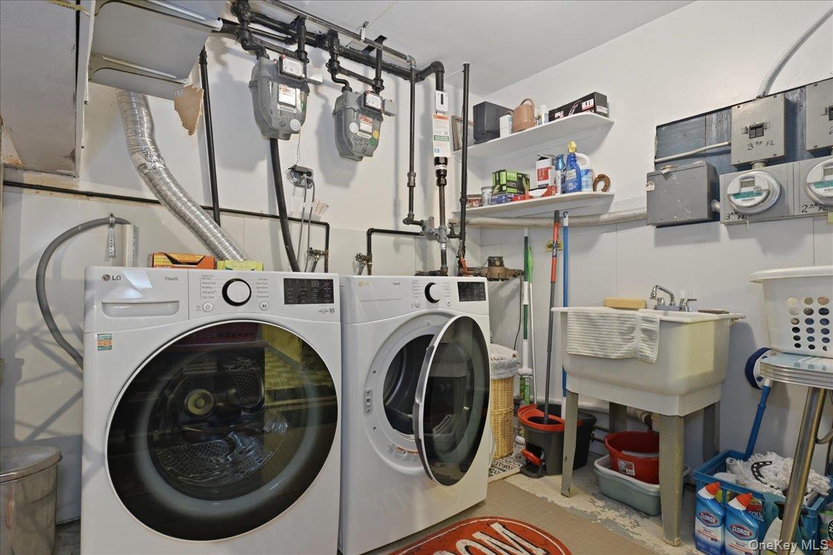 11-63 129th Street Property Photo 27