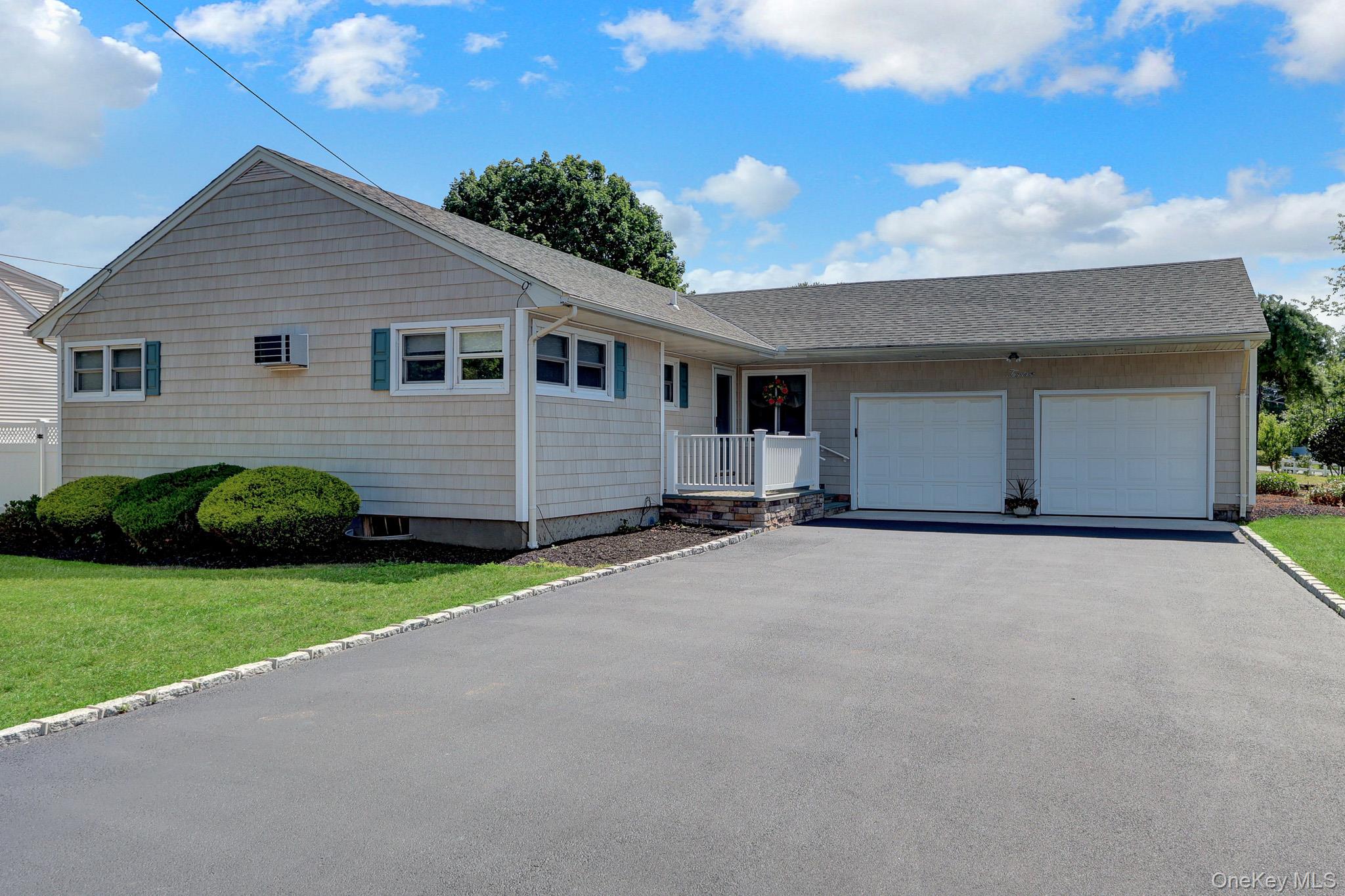 12 Bainbridge Avenue Property Photo 1