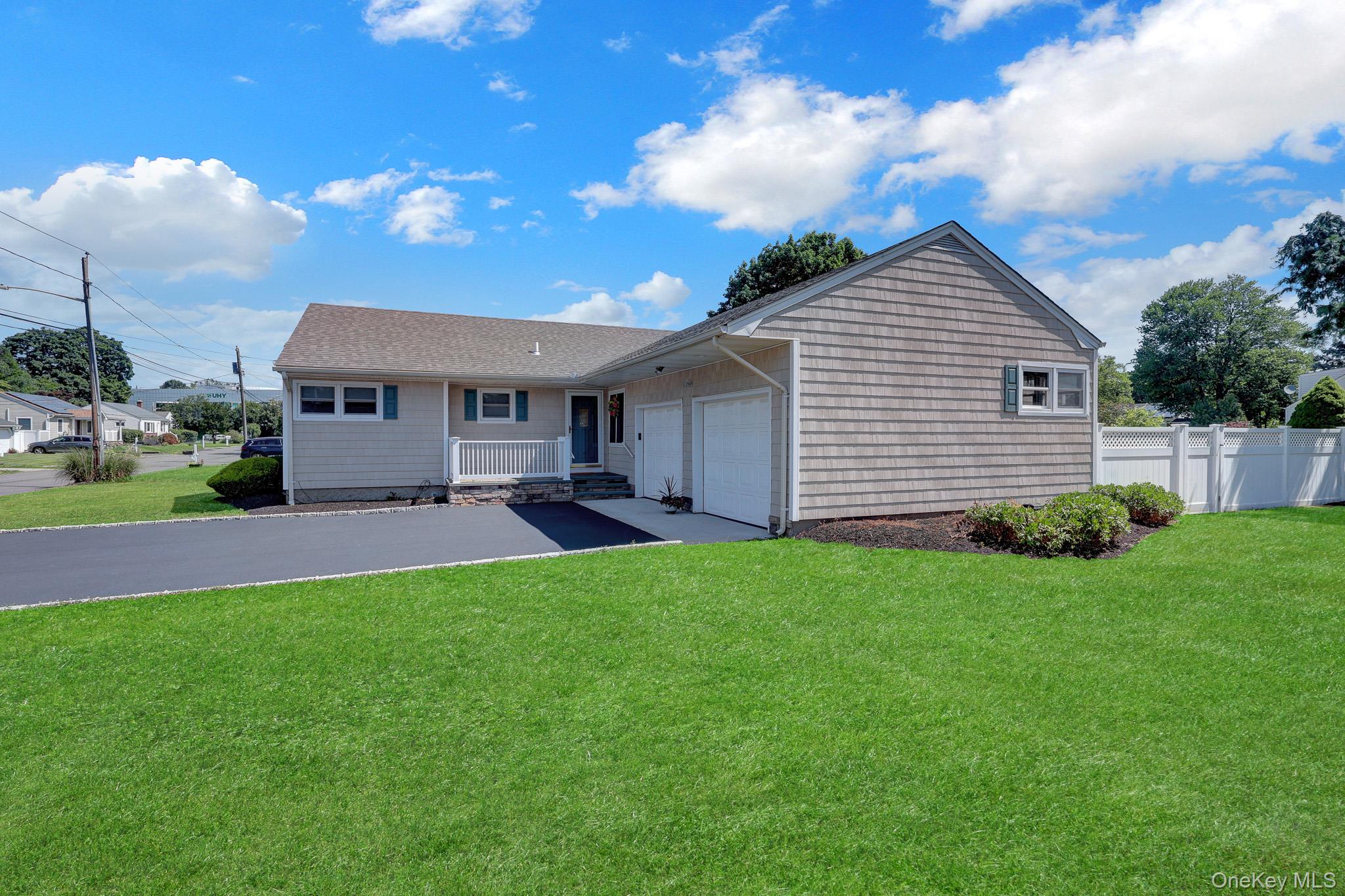 12 Bainbridge Avenue Property Photo 3