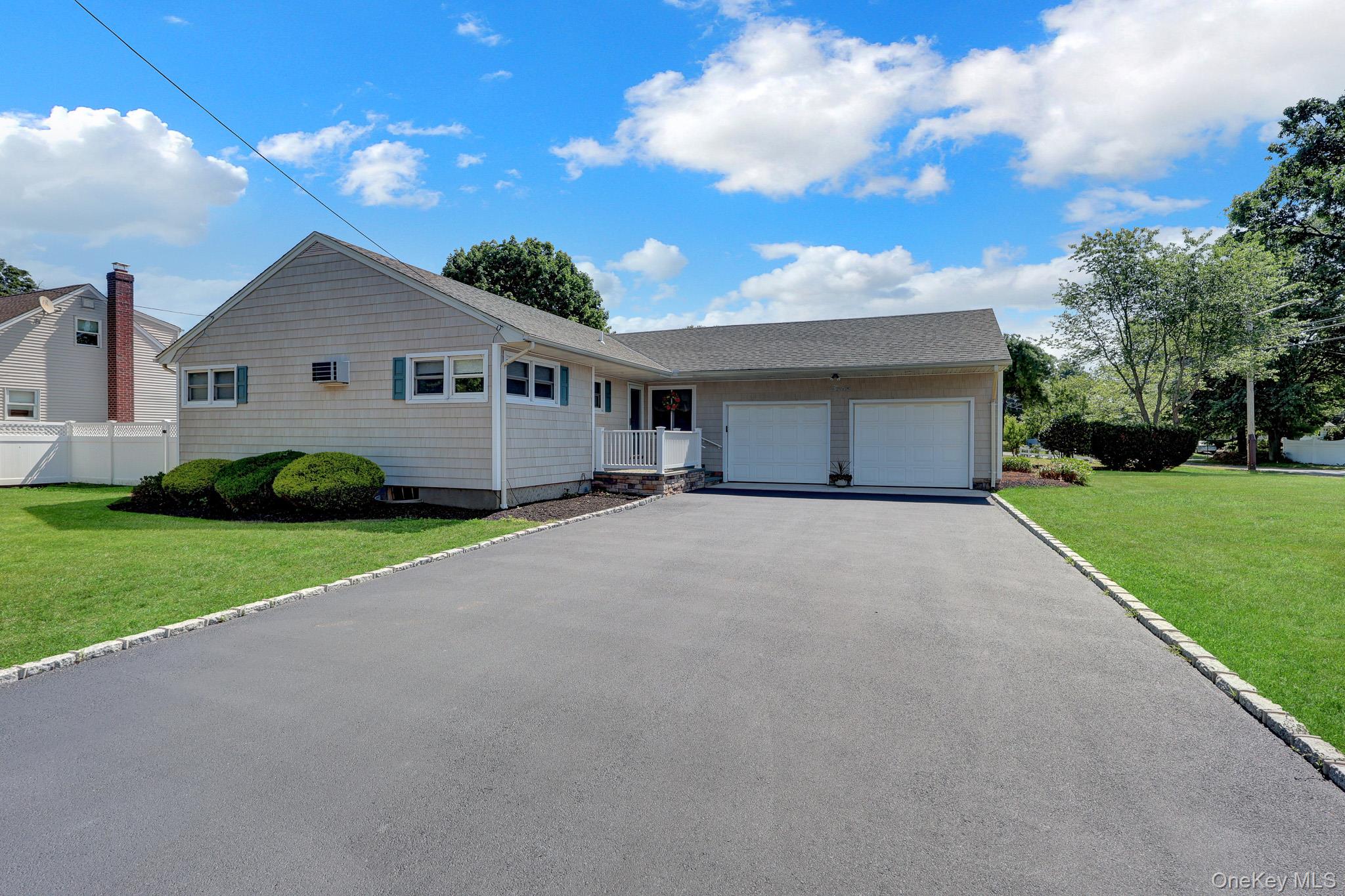 12 Bainbridge Avenue Property Photo 6