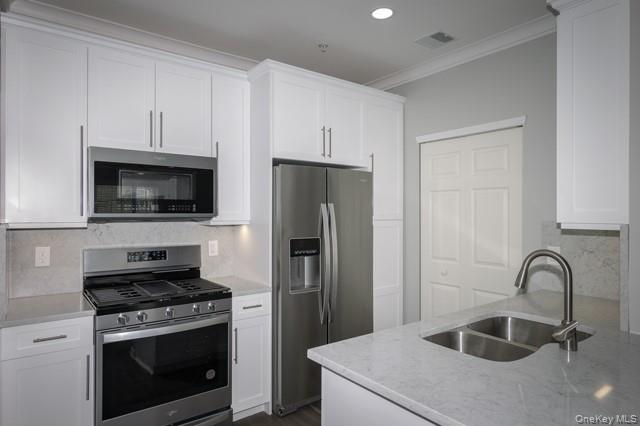 1 Charles Pond Drive 2-216 Property Photo 4