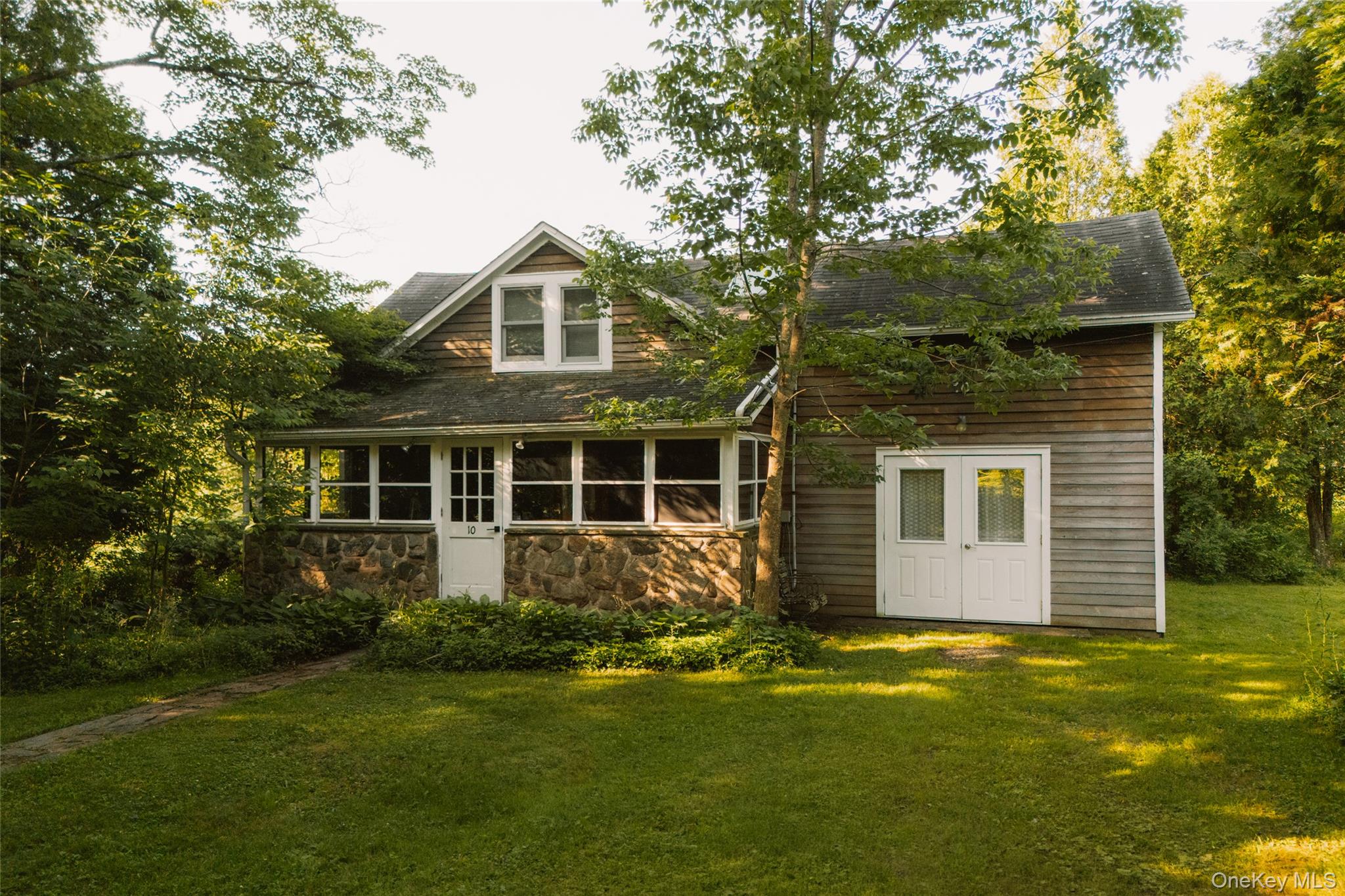 10 Elk Point Road Property Photo 2