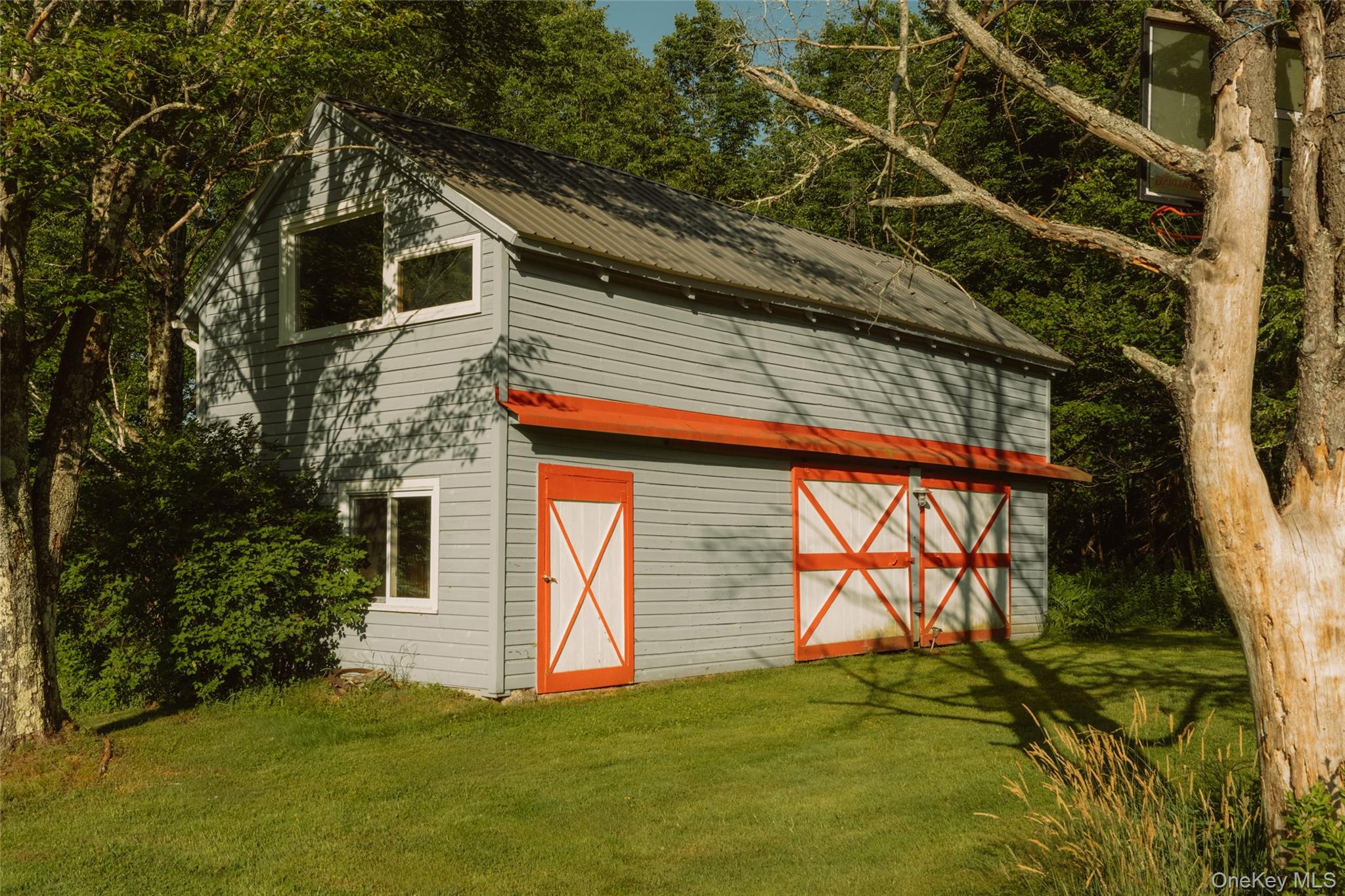 10 Elk Point Road Property Photo 25