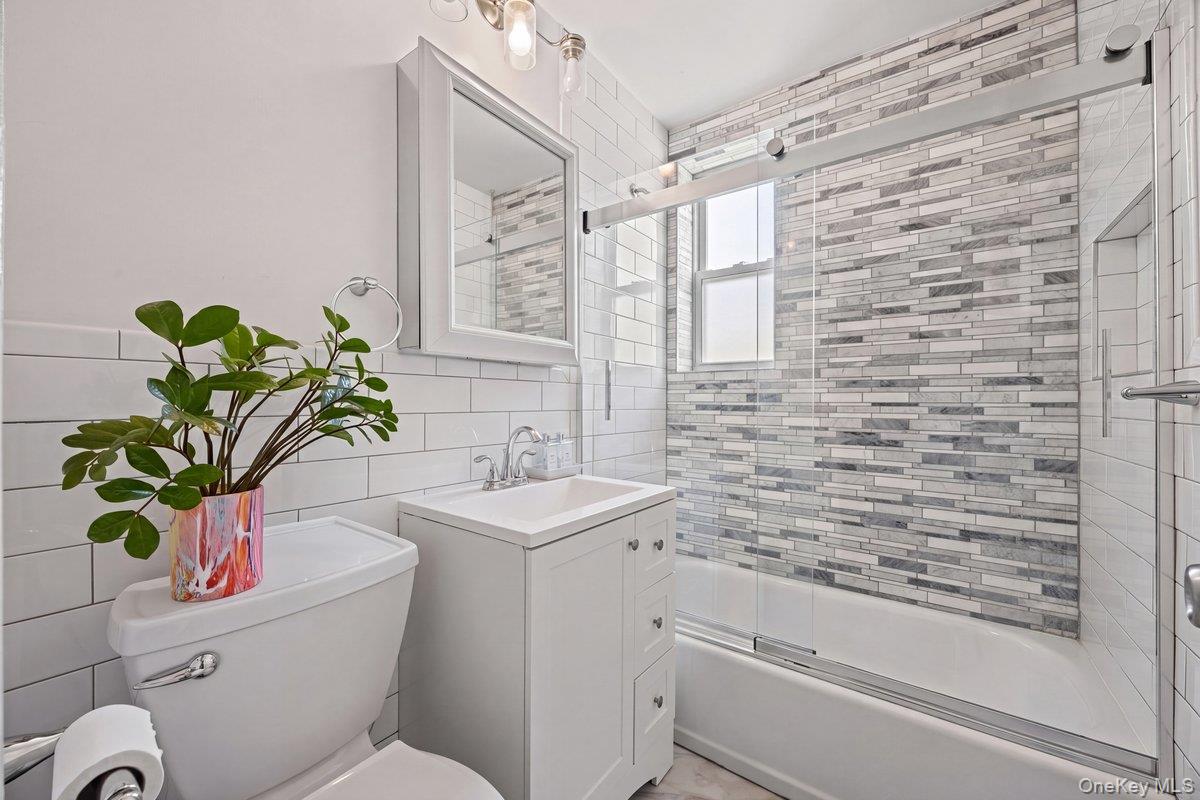 601 Kappock Street 4j Property Photo 6