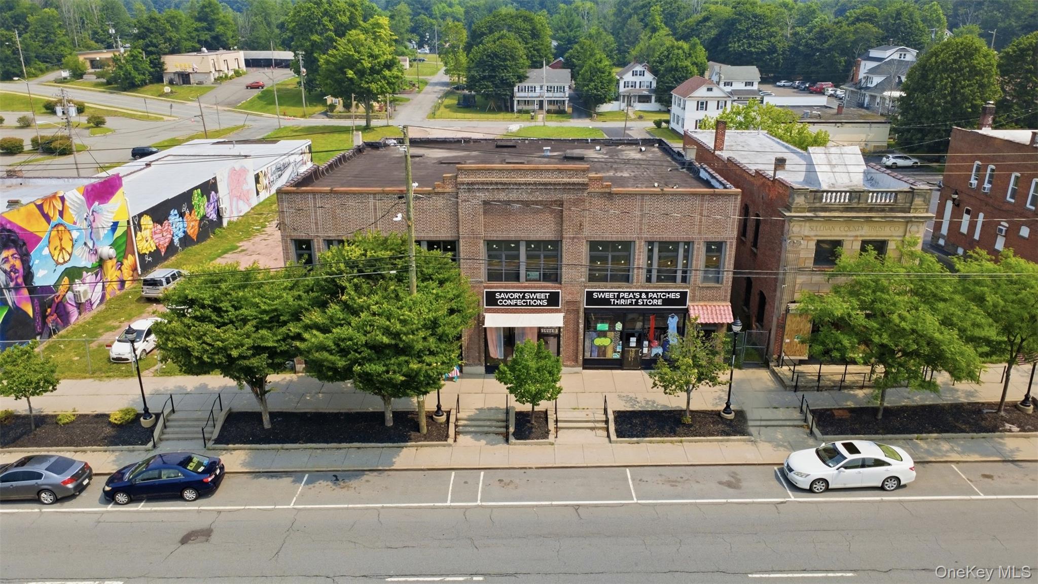 456 Broadway Property Photo 1