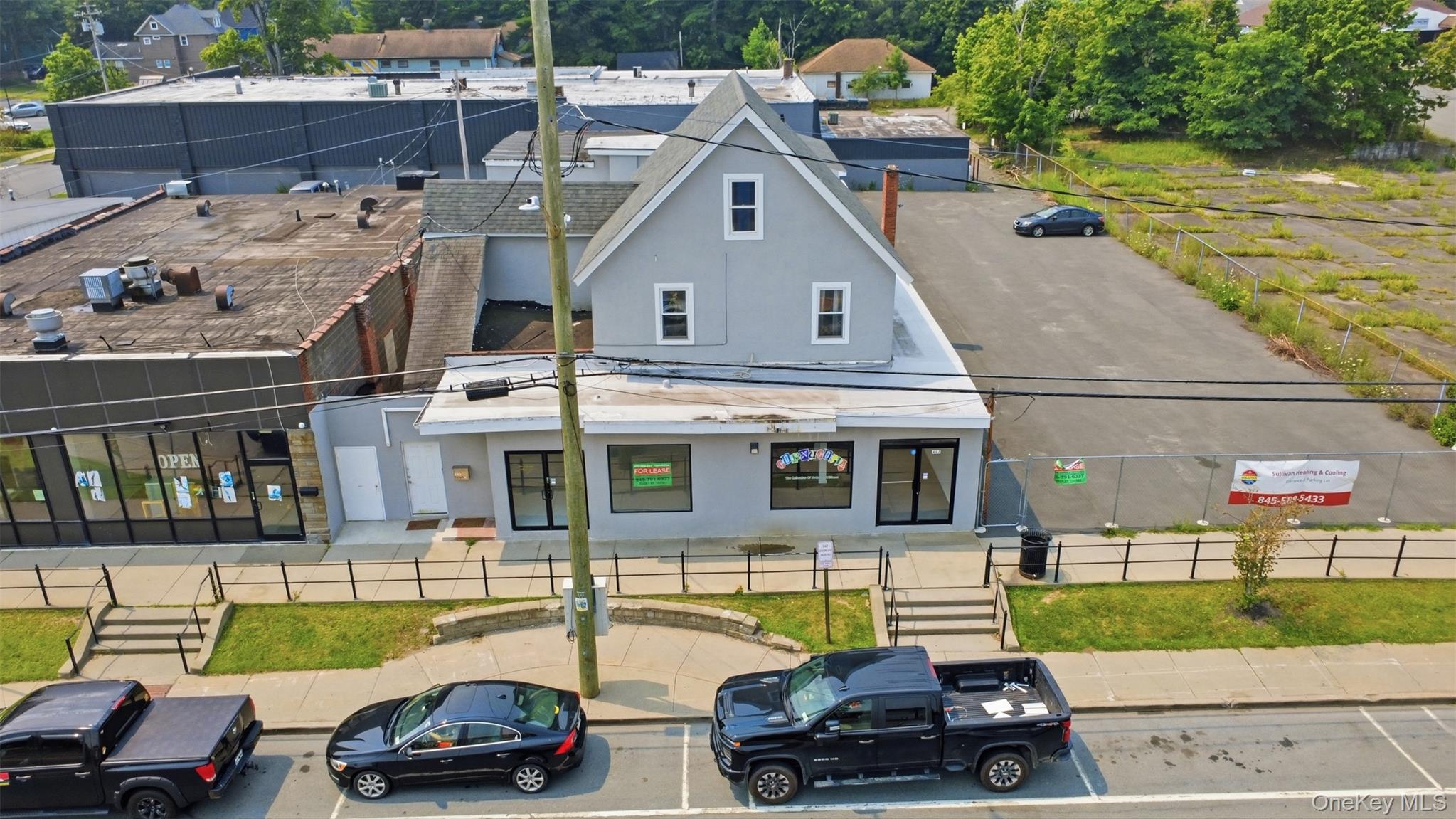 456 Broadway Property Photo 9