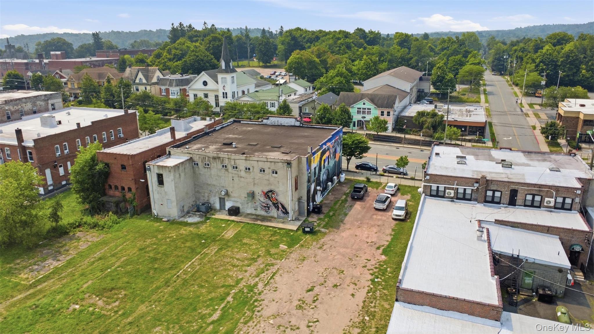 456 Broadway Property Photo 17