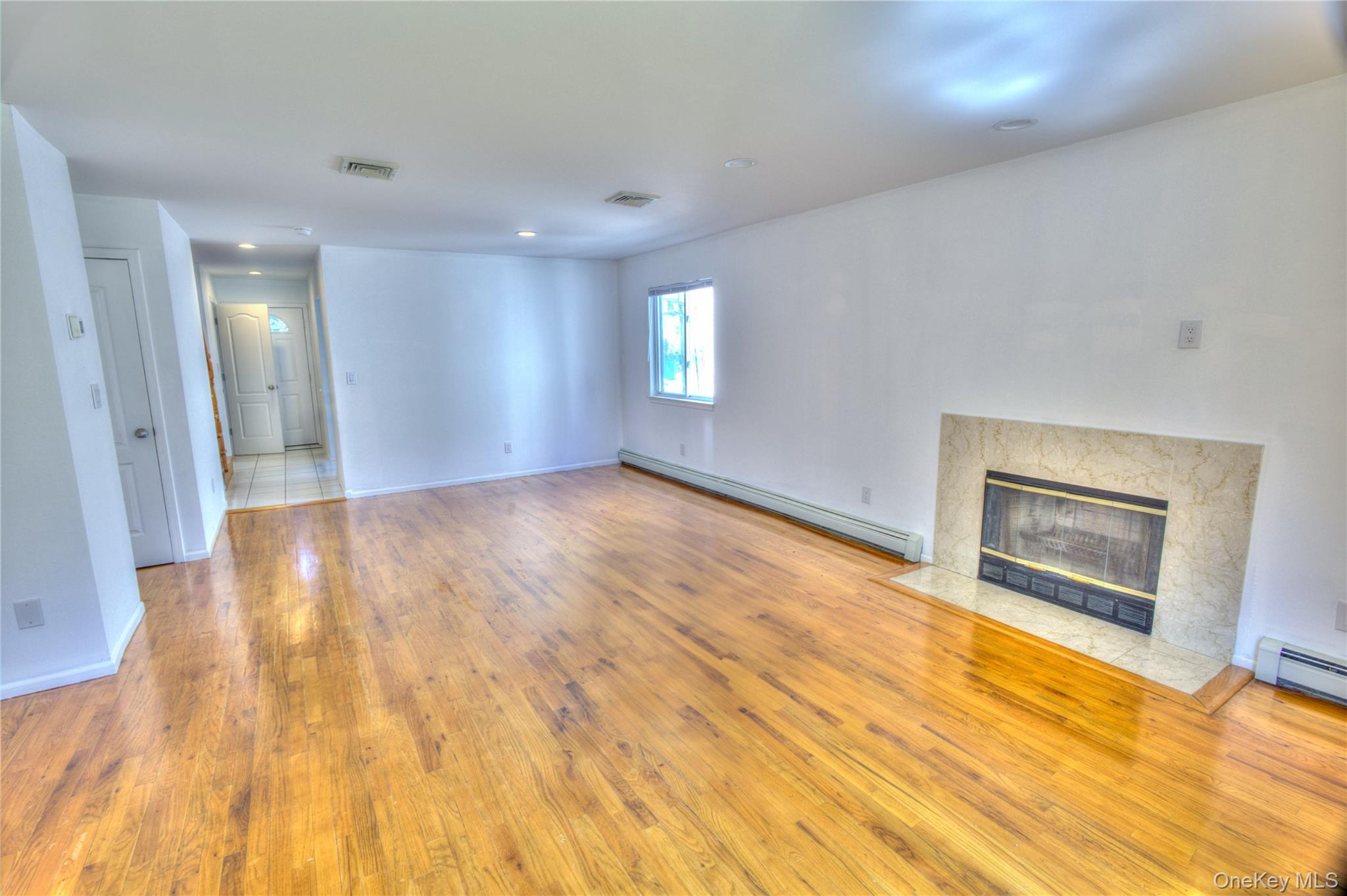 62 Hickory Road B Property Photo 7